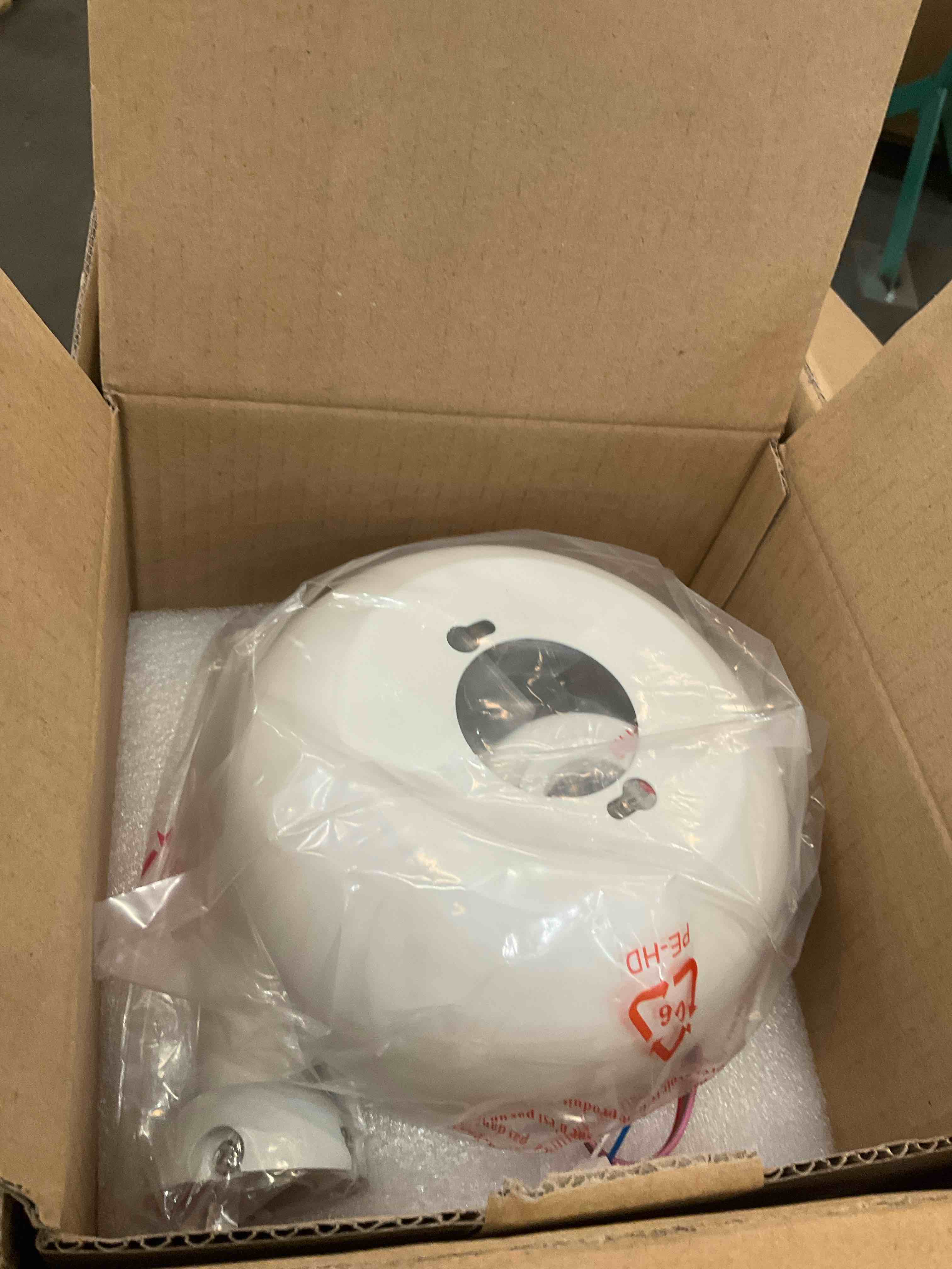 https://s3.amazonaws.com/lotting-images-prod/BargainHunt/EXS01668349_1718905638381.jpeg