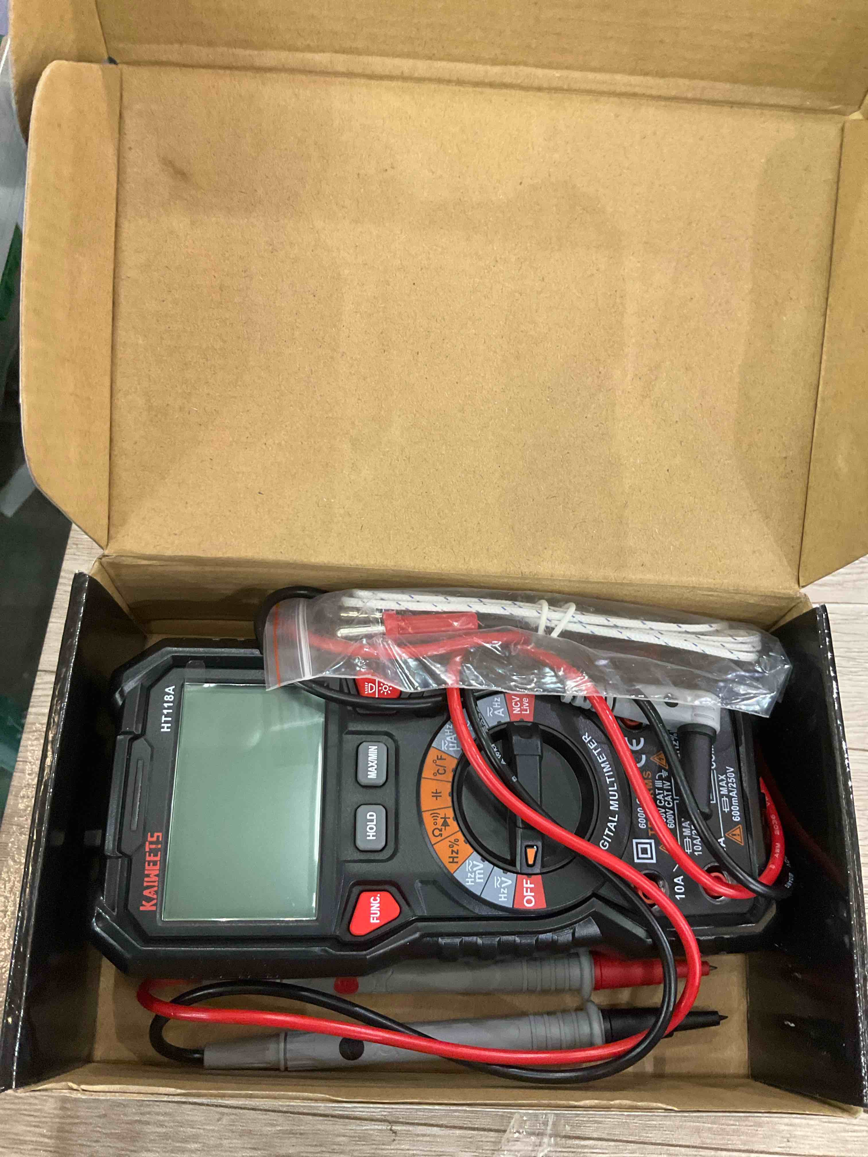https://s3.amazonaws.com/lotting-images-prod/BargainHunt/EXS01668367_1718908993924.jpeg