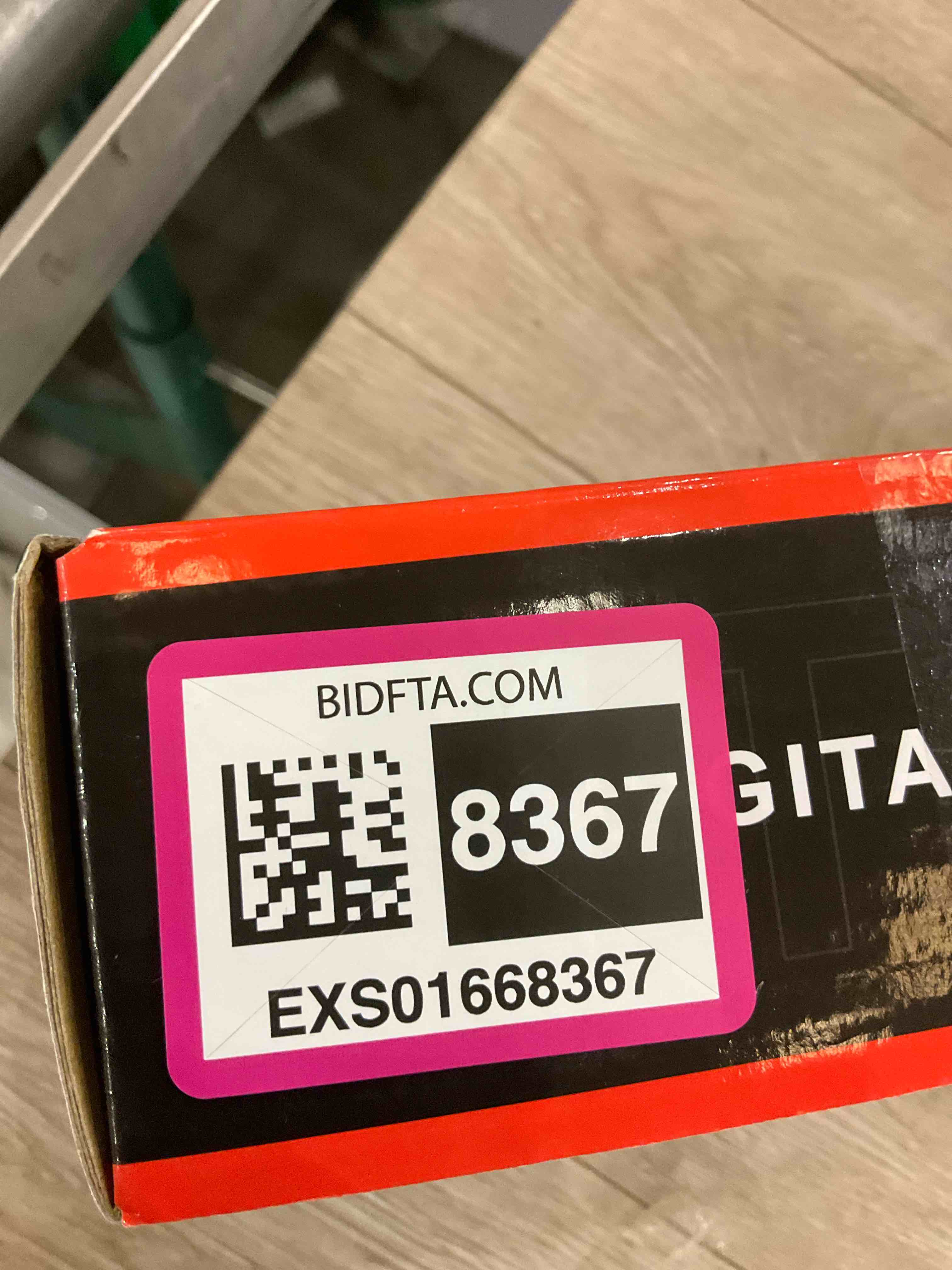 https://s3.amazonaws.com/lotting-images-prod/BargainHunt/EXS01668367_1718909011805.jpeg