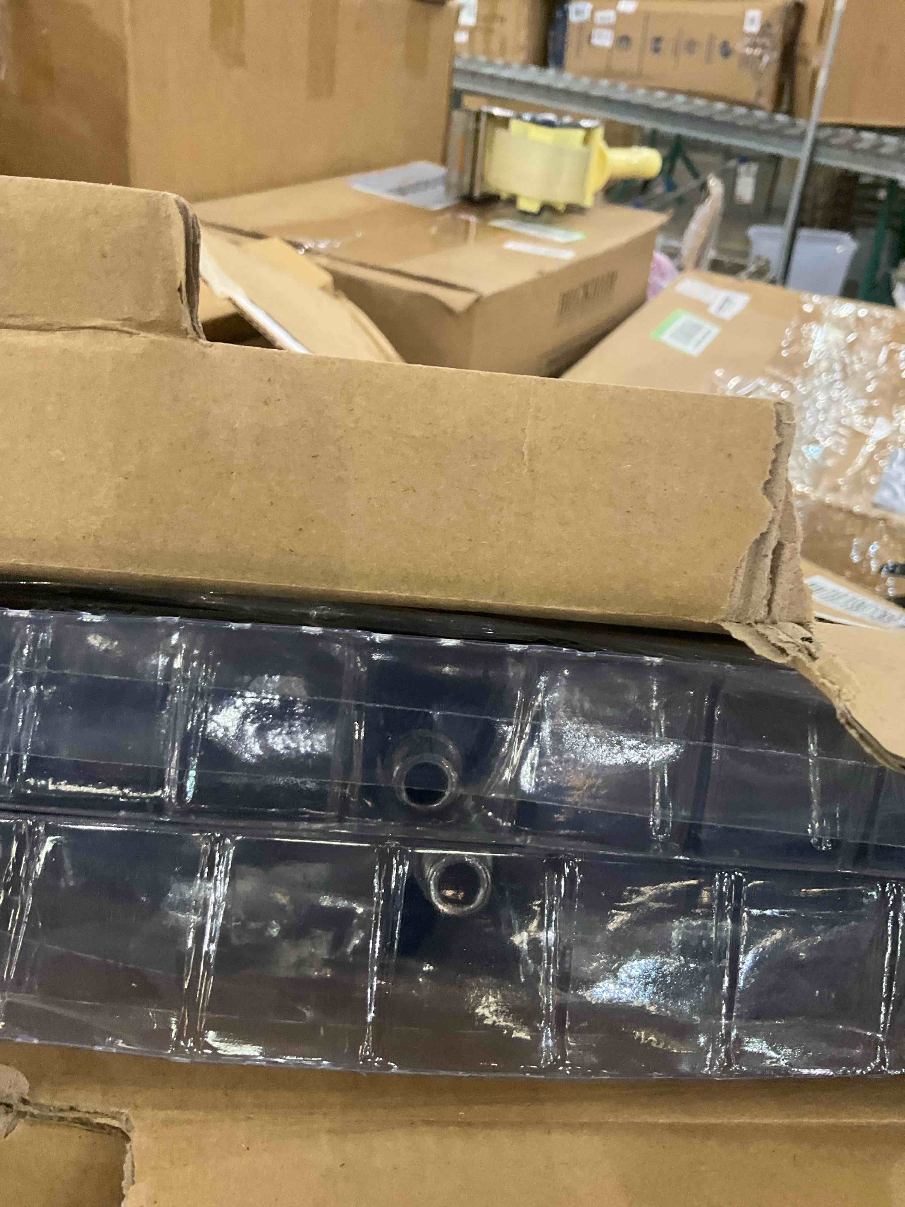 https://s3.amazonaws.com/lotting-images-prod/BargainHunt/EXS01668418_1718980703779.jpeg