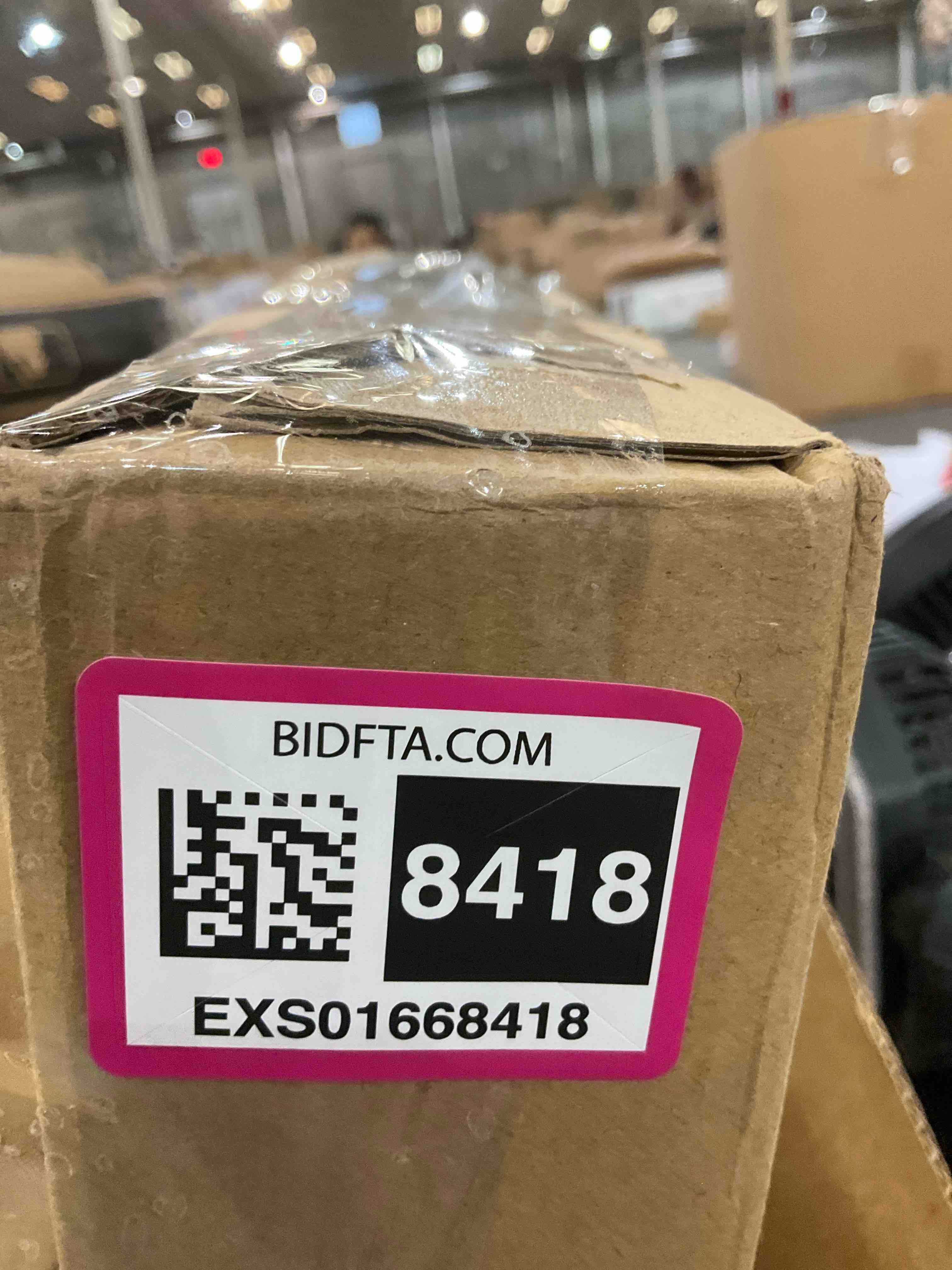 https://s3.amazonaws.com/lotting-images-prod/BargainHunt/EXS01668418_1718980752464.jpeg