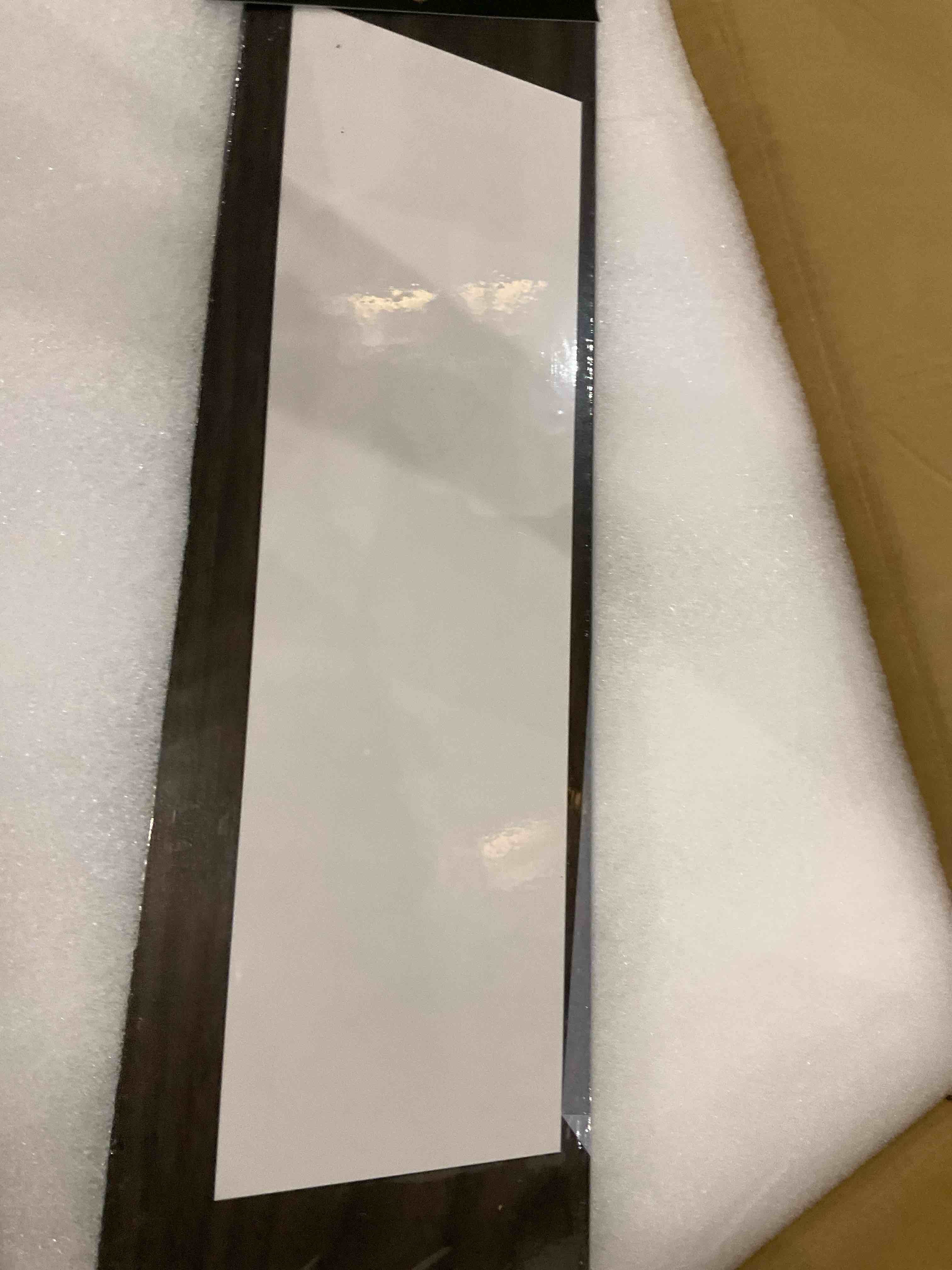 https://s3.amazonaws.com/lotting-images-prod/BargainHunt/EXS01668670_1719315429320.jpeg