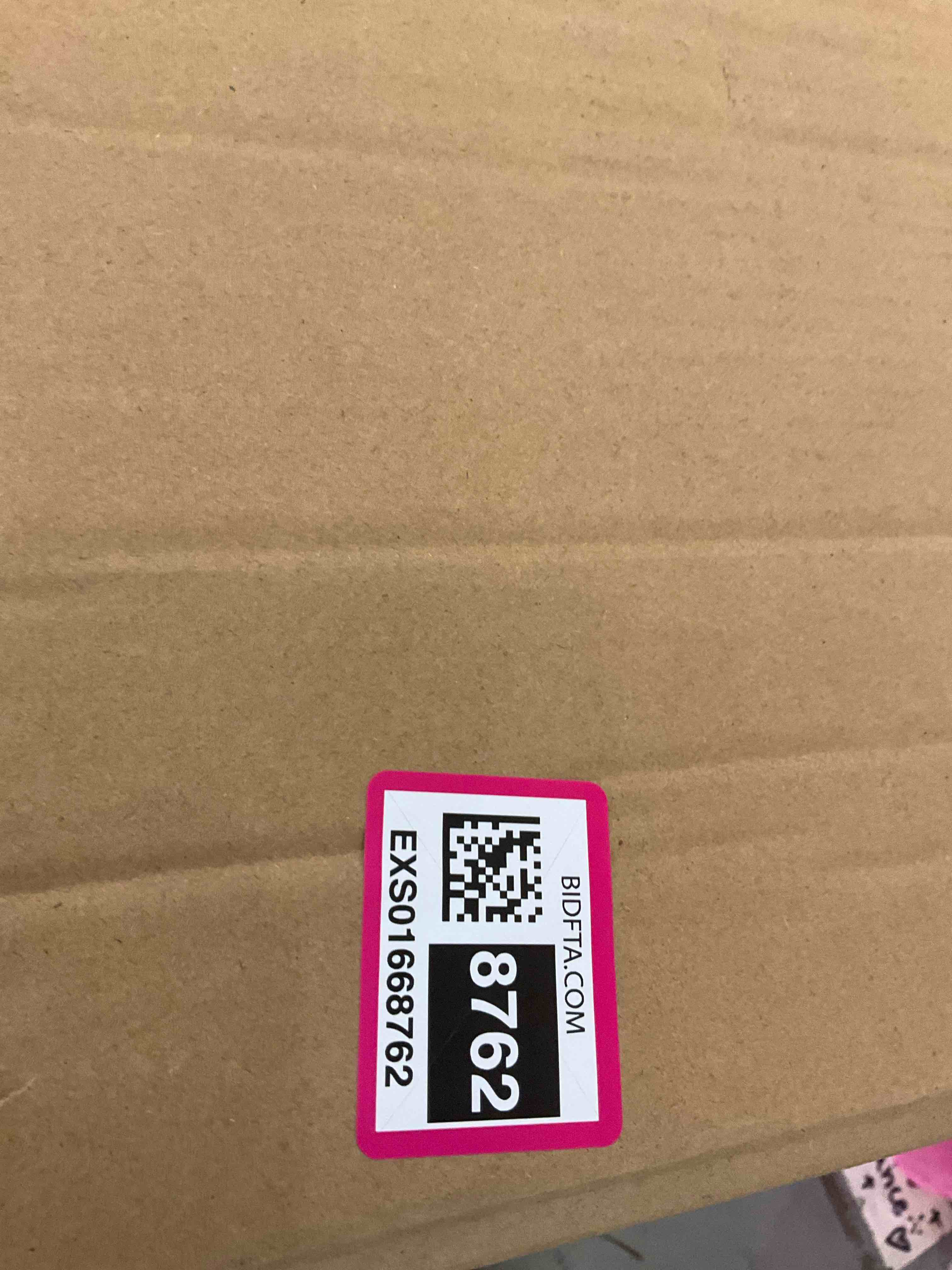https://s3.amazonaws.com/lotting-images-prod/BargainHunt/EXS01668762_1719335249559.jpeg