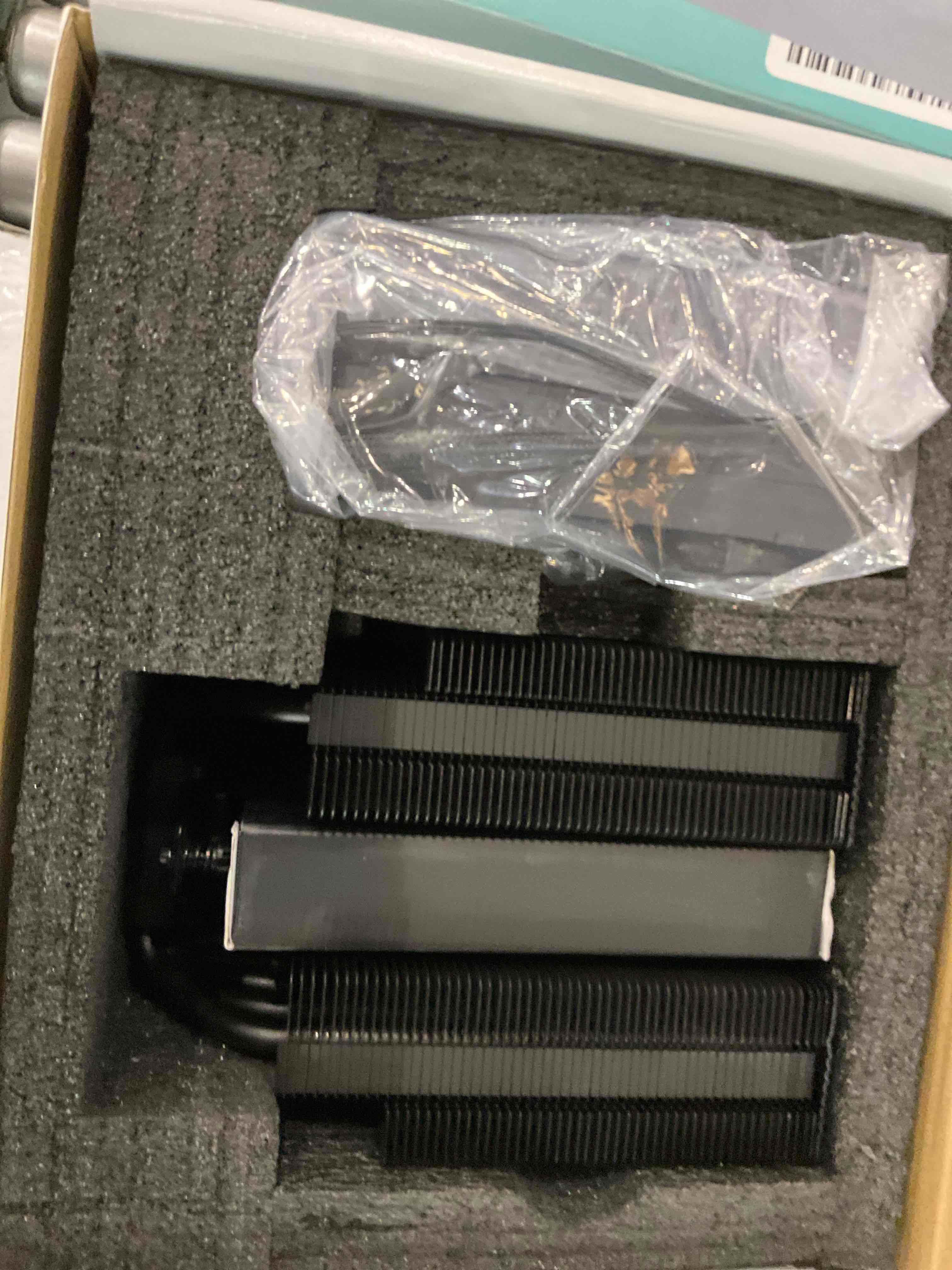 https://s3.amazonaws.com/lotting-images-prod/BargainHunt/EXS01668985_1719495236886.jpeg