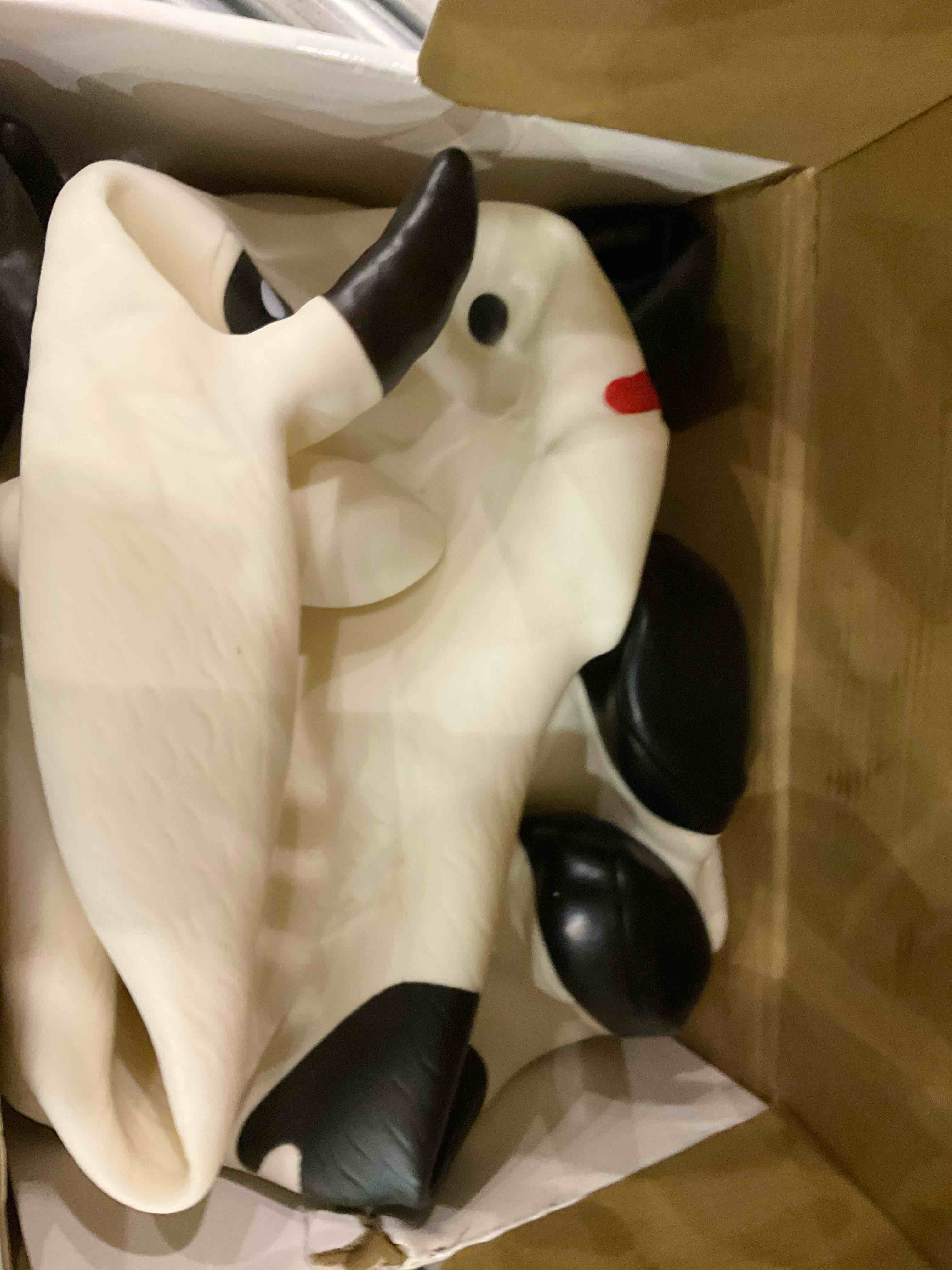 https://s3.amazonaws.com/lotting-images-prod/BargainHunt/EXS01668986_1719495321250.jpeg