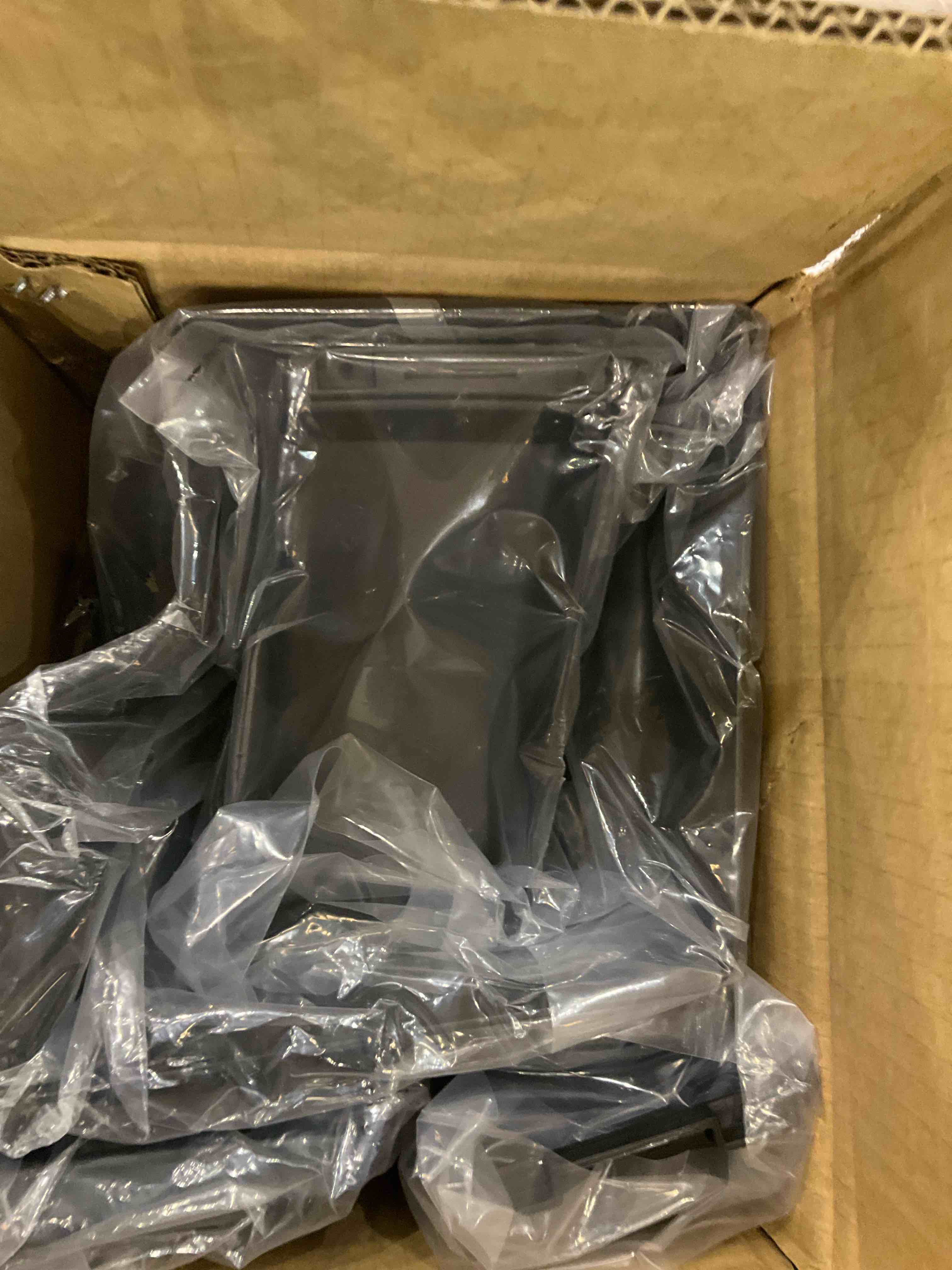 https://s3.amazonaws.com/lotting-images-prod/BargainHunt/EXS01669089_1718729254937.jpeg