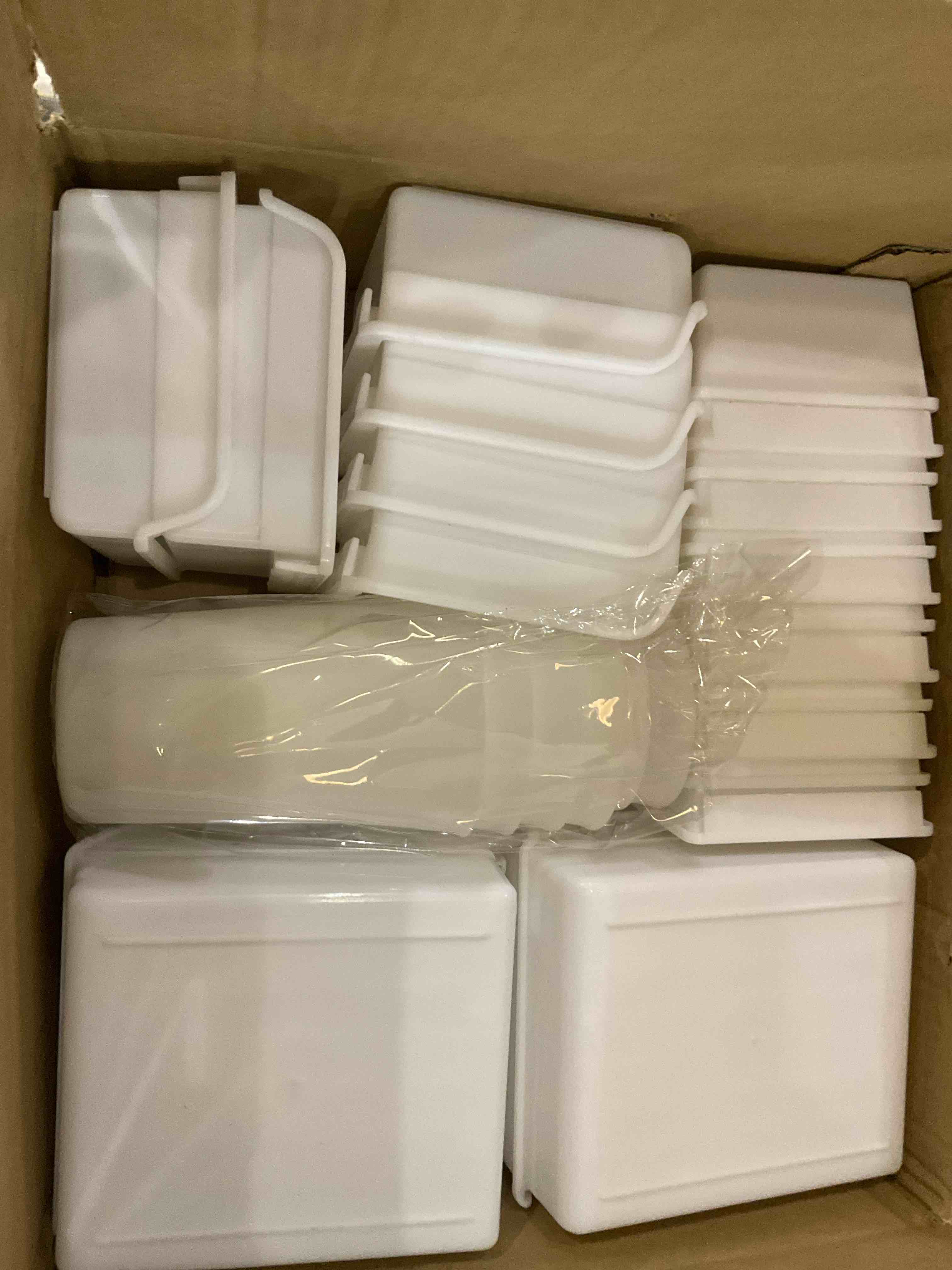https://s3.amazonaws.com/lotting-images-prod/BargainHunt/EXS01669117_1718735507075.jpeg