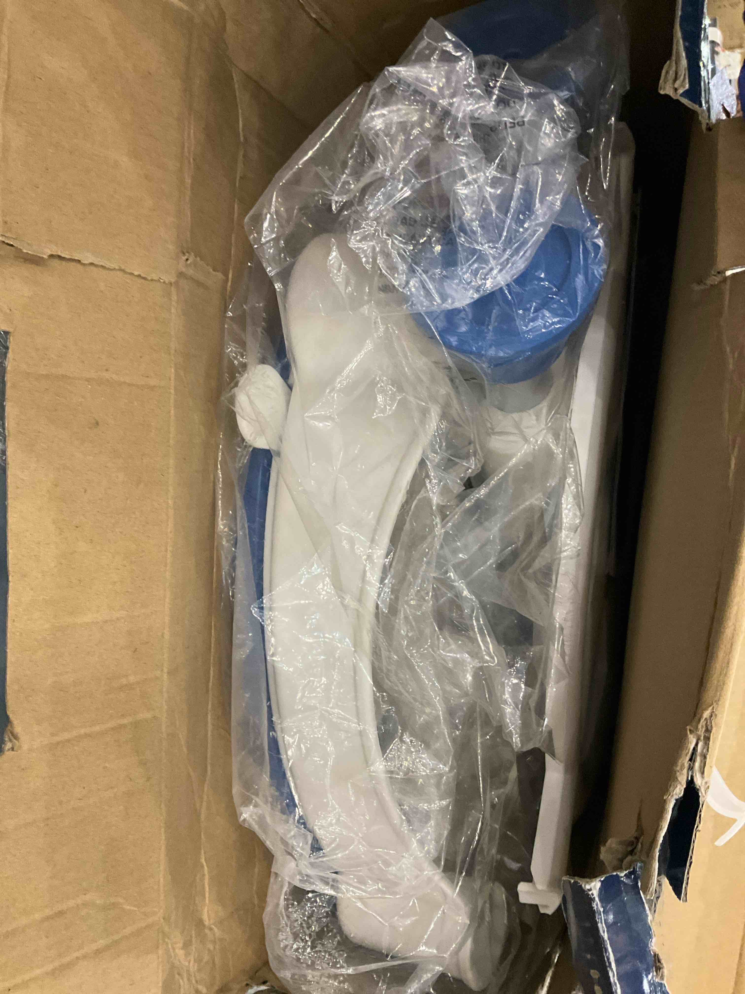 https://s3.amazonaws.com/lotting-images-prod/BargainHunt/EXS01669547_1722427969269.jpeg
