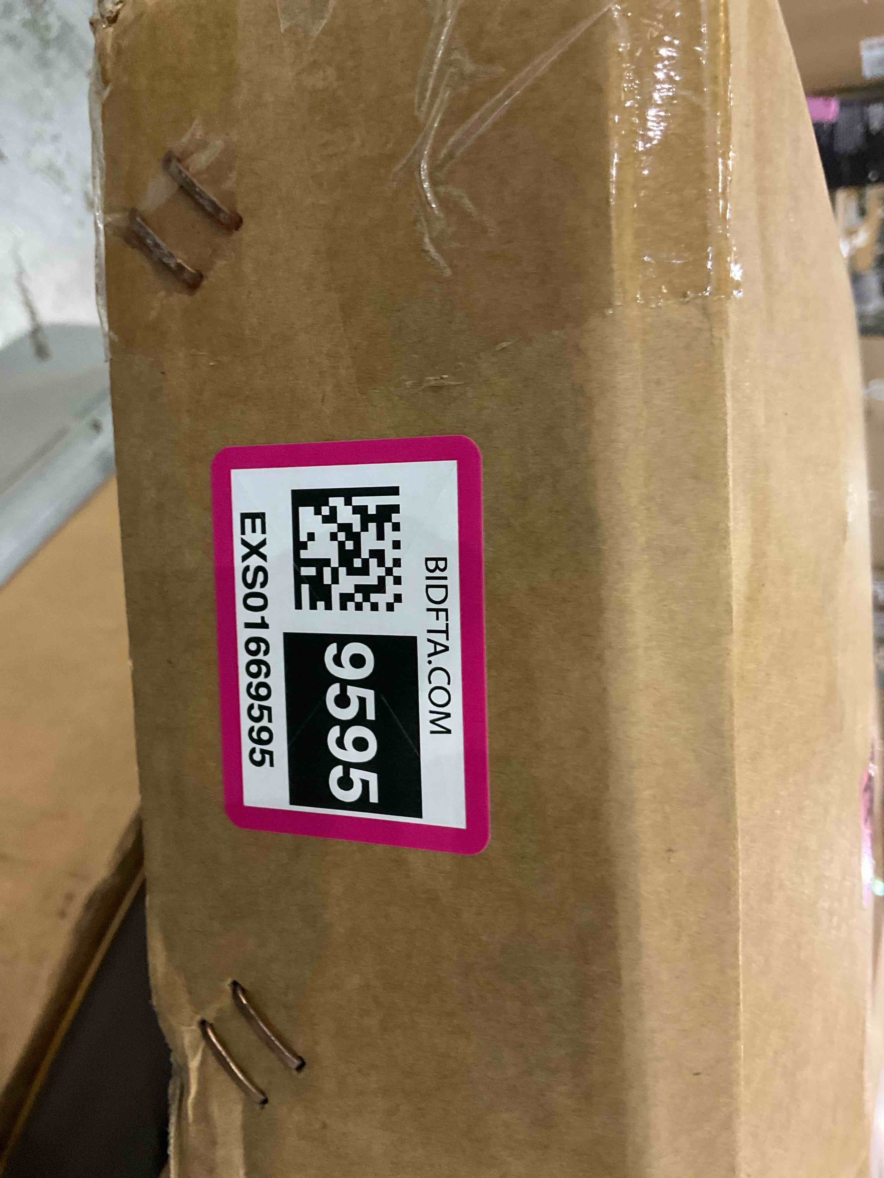 https://s3.amazonaws.com/lotting-images-prod/BargainHunt/EXS01669595_1722447378108.jpeg