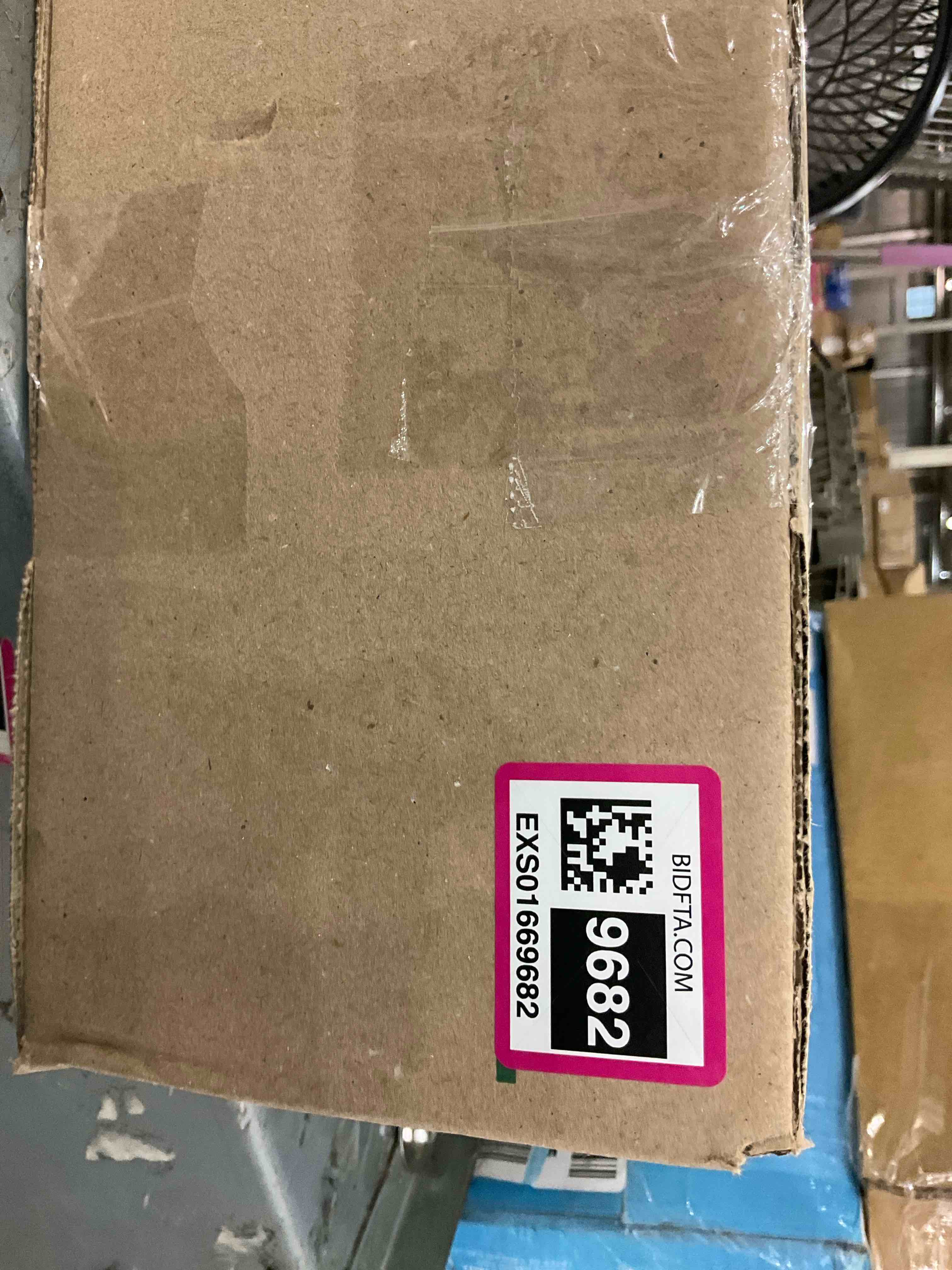 https://s3.amazonaws.com/lotting-images-prod/BargainHunt/EXS01669682_1722602277594.jpeg
