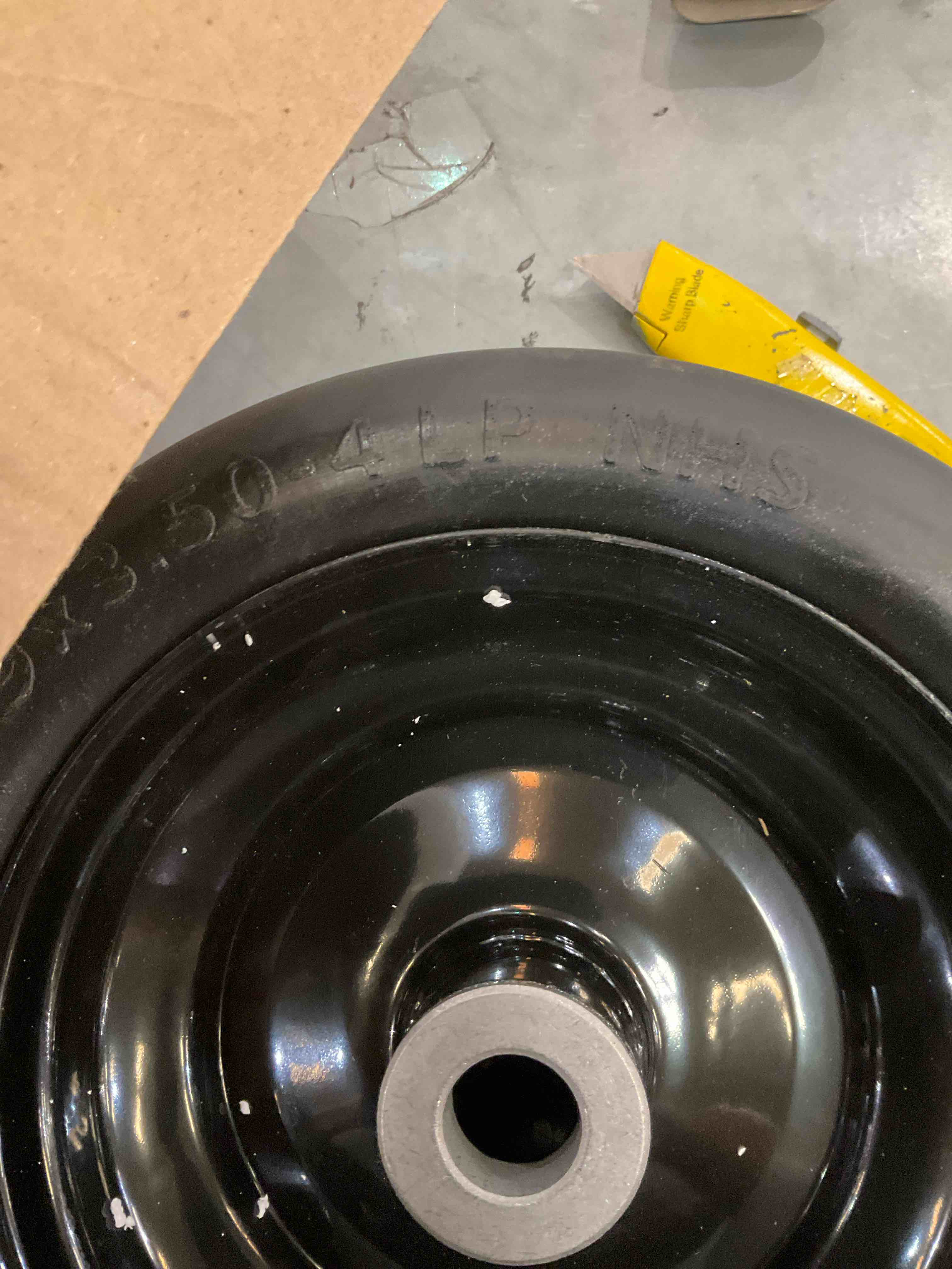 flat free tires .9x3.50-4 LP