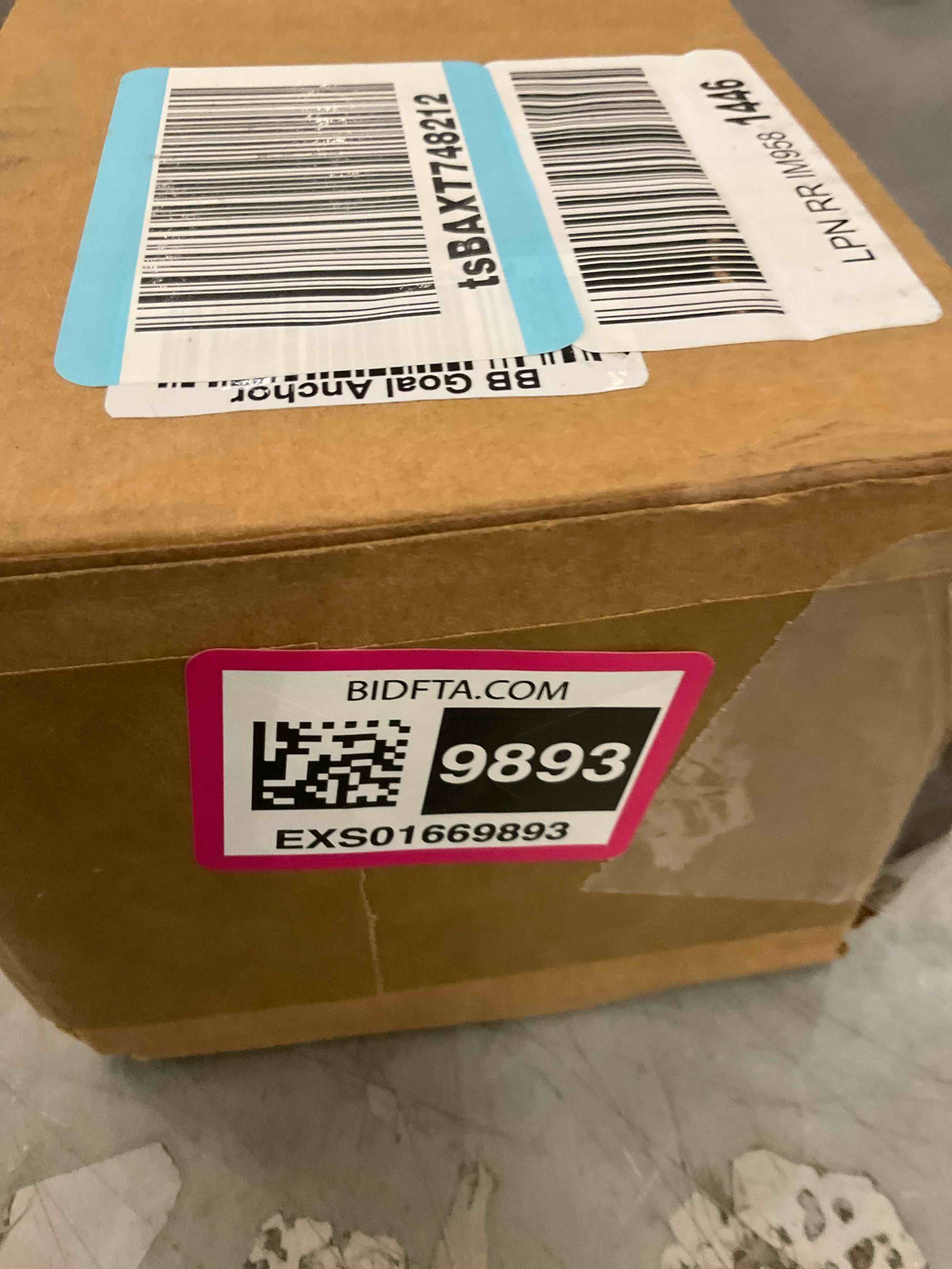 https://s3.amazonaws.com/lotting-images-prod/BargainHunt/EXS01669893_1722969250909.jpeg