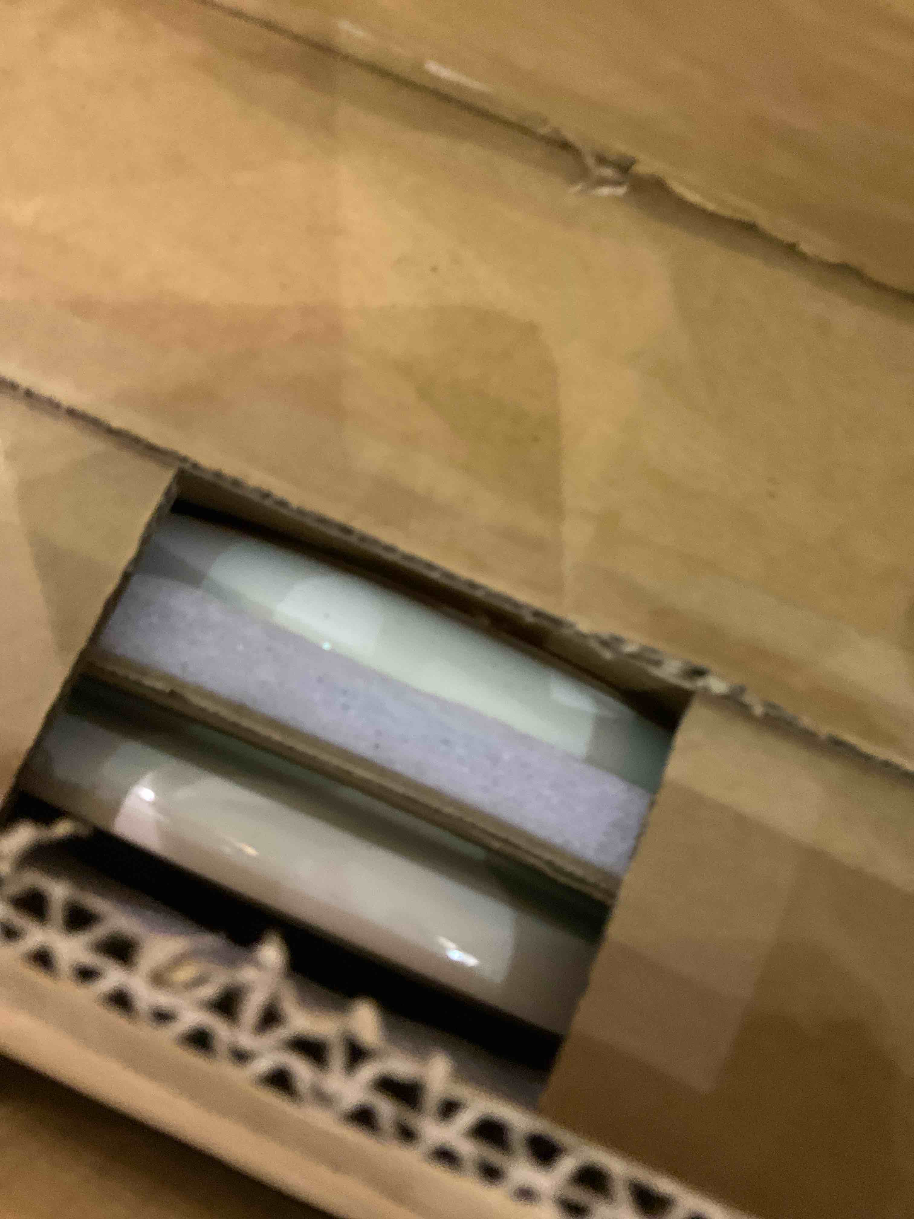 https://s3.amazonaws.com/lotting-images-prod/BargainHunt/EXS01670131_1713534983293.jpeg