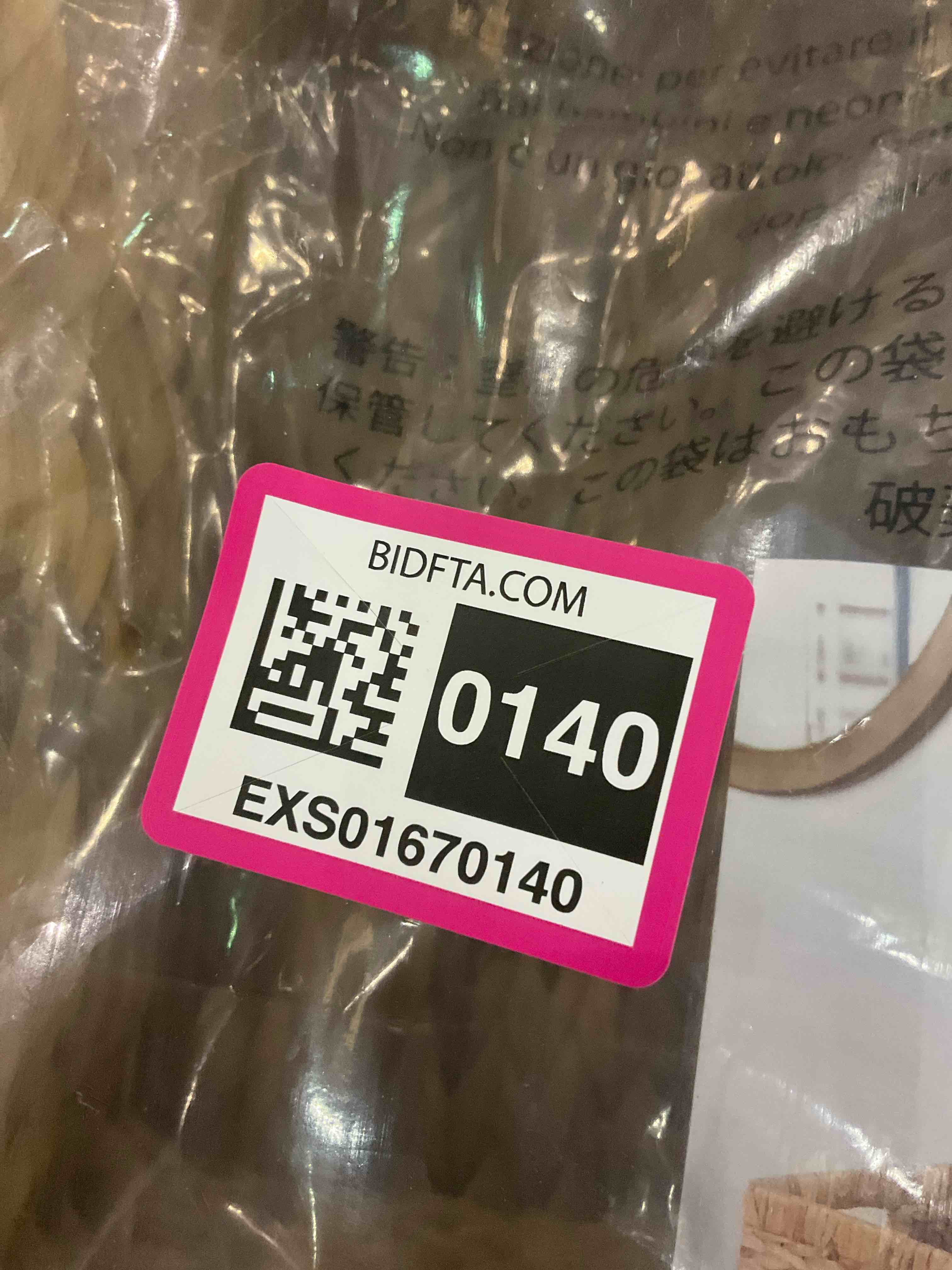 https://s3.amazonaws.com/lotting-images-prod/BargainHunt/EXS01670140_1713536109299.jpeg