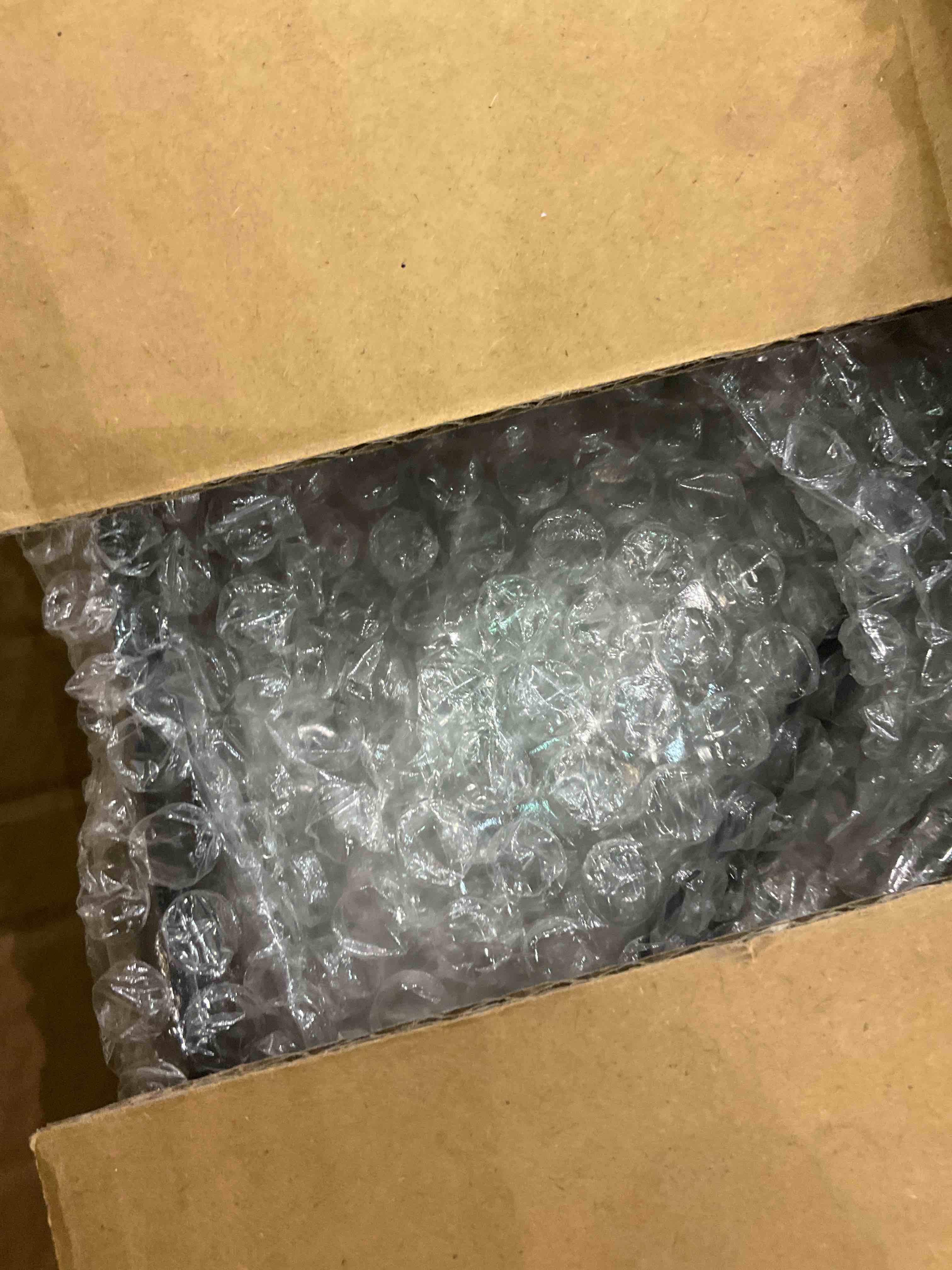 https://s3.amazonaws.com/lotting-images-prod/BargainHunt/EXS01670213_1713552885249.jpeg