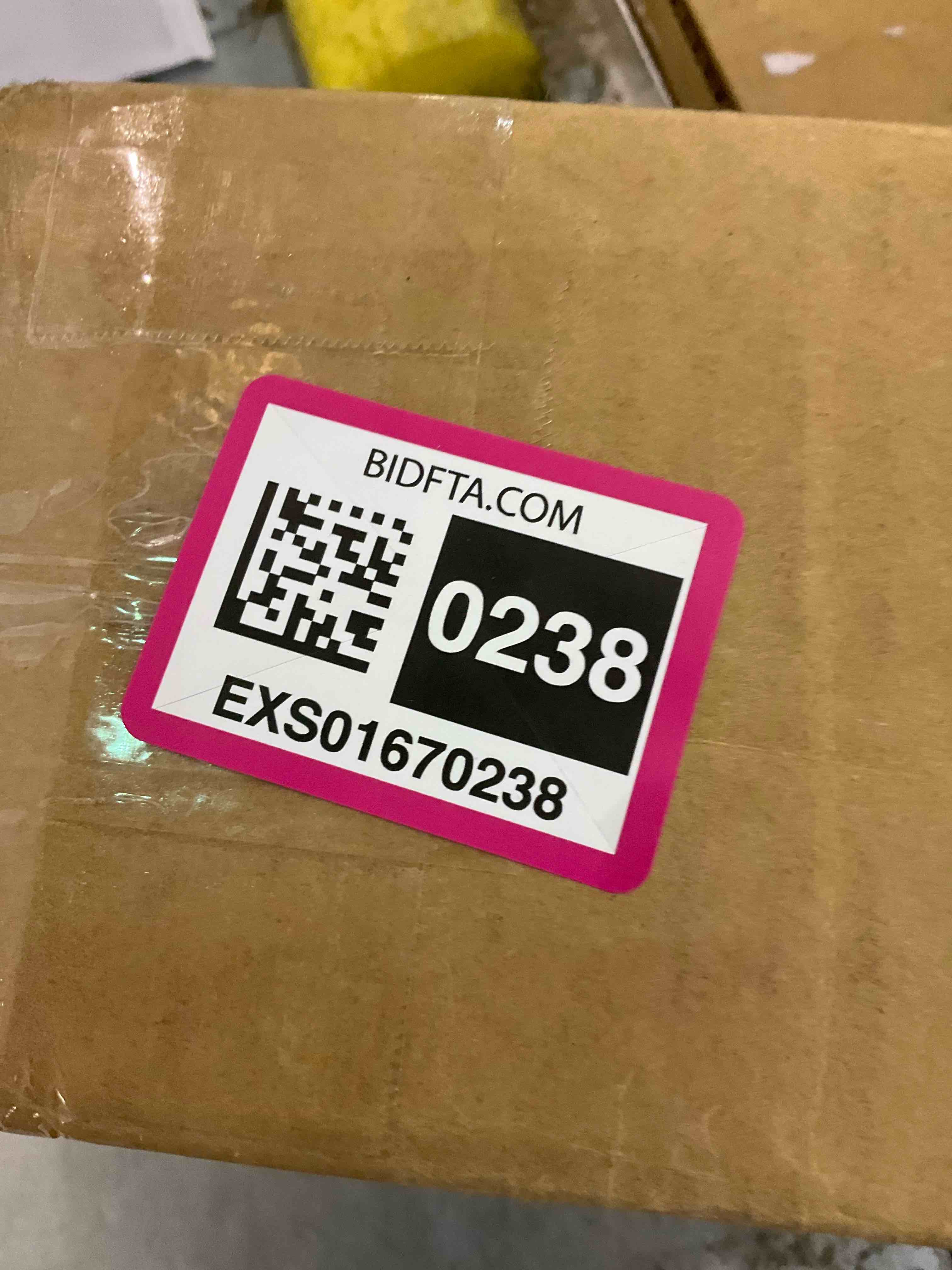 https://s3.amazonaws.com/lotting-images-prod/BargainHunt/EXS01670238_1713788921265.jpeg