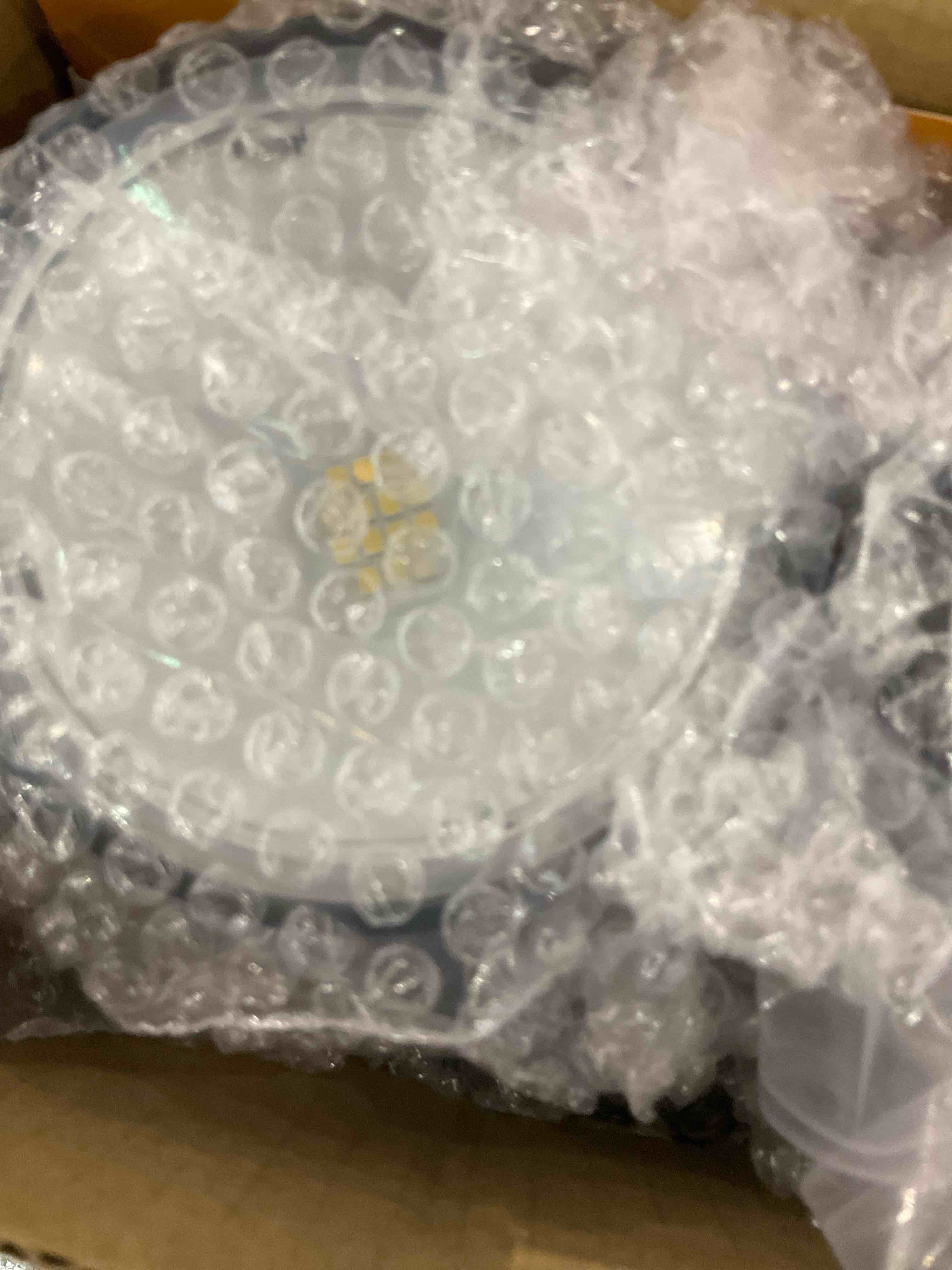 https://s3.amazonaws.com/lotting-images-prod/BargainHunt/EXS01670365_1713879023964.jpeg