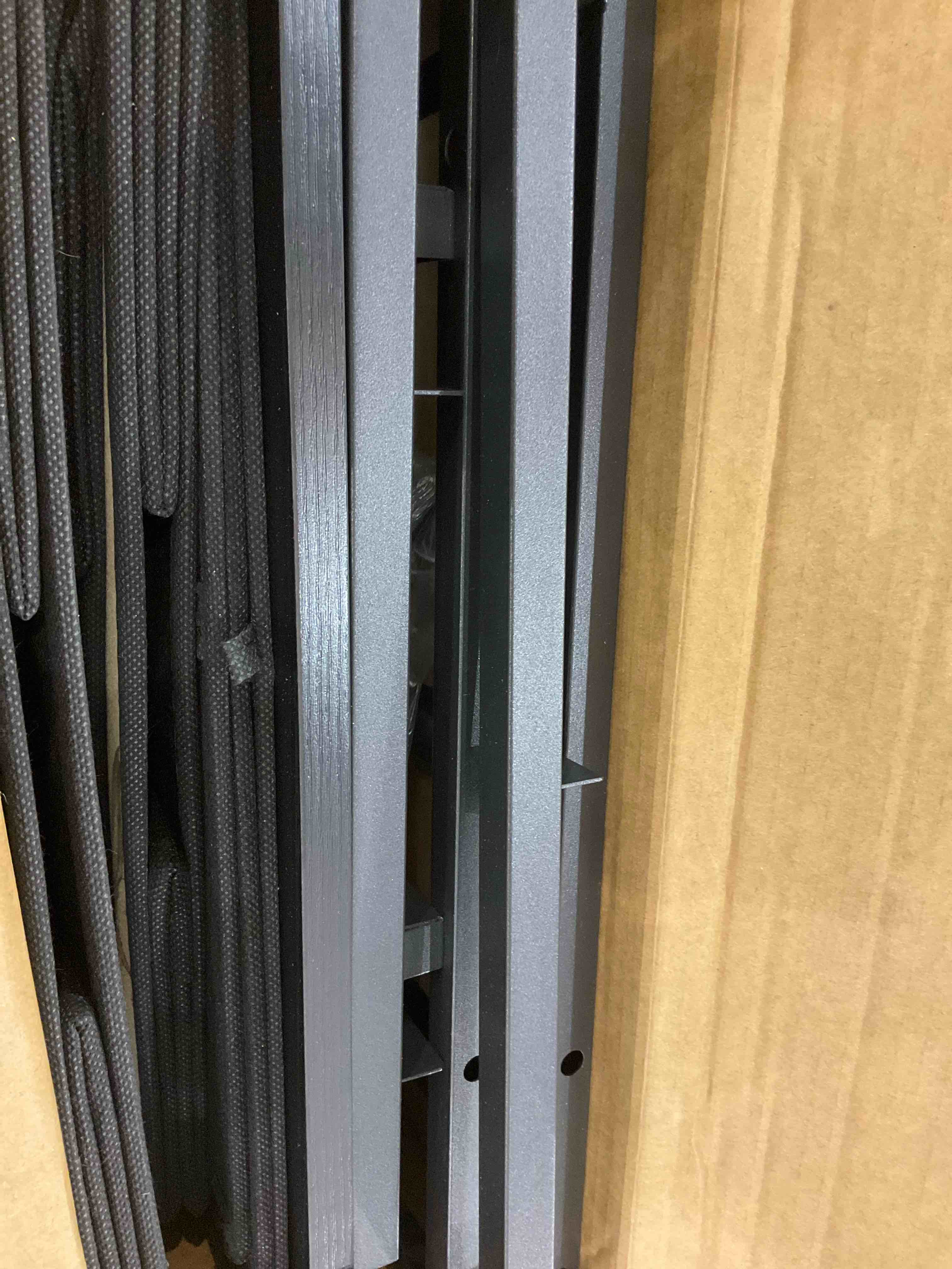 https://s3.amazonaws.com/lotting-images-prod/BargainHunt/EXS01670501_1713450518869.jpeg