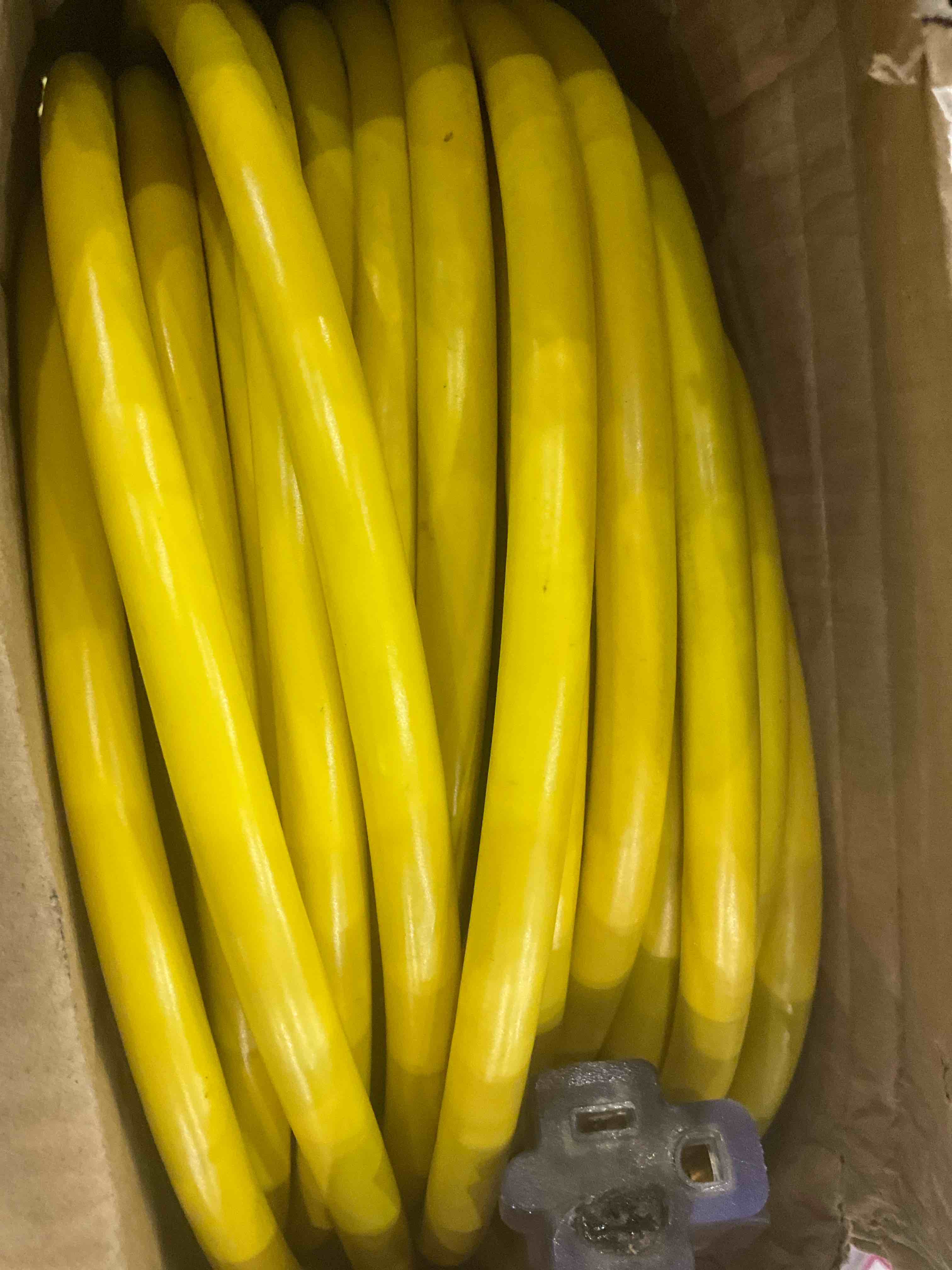 https://s3.amazonaws.com/lotting-images-prod/BargainHunt/EXS01670581_1713535777666.jpeg
