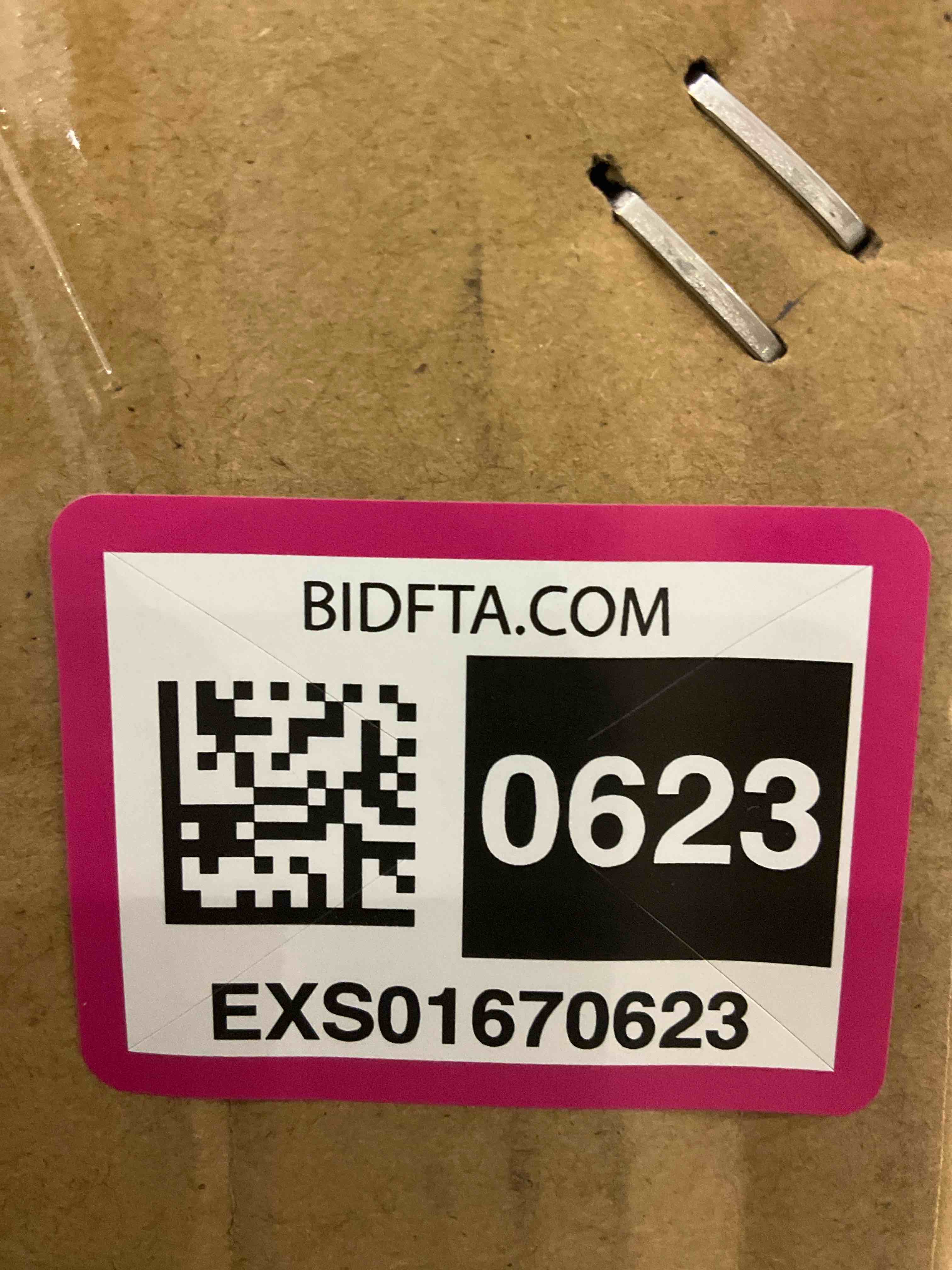 https://s3.amazonaws.com/lotting-images-prod/BargainHunt/EXS01670623_1713788110757.jpeg