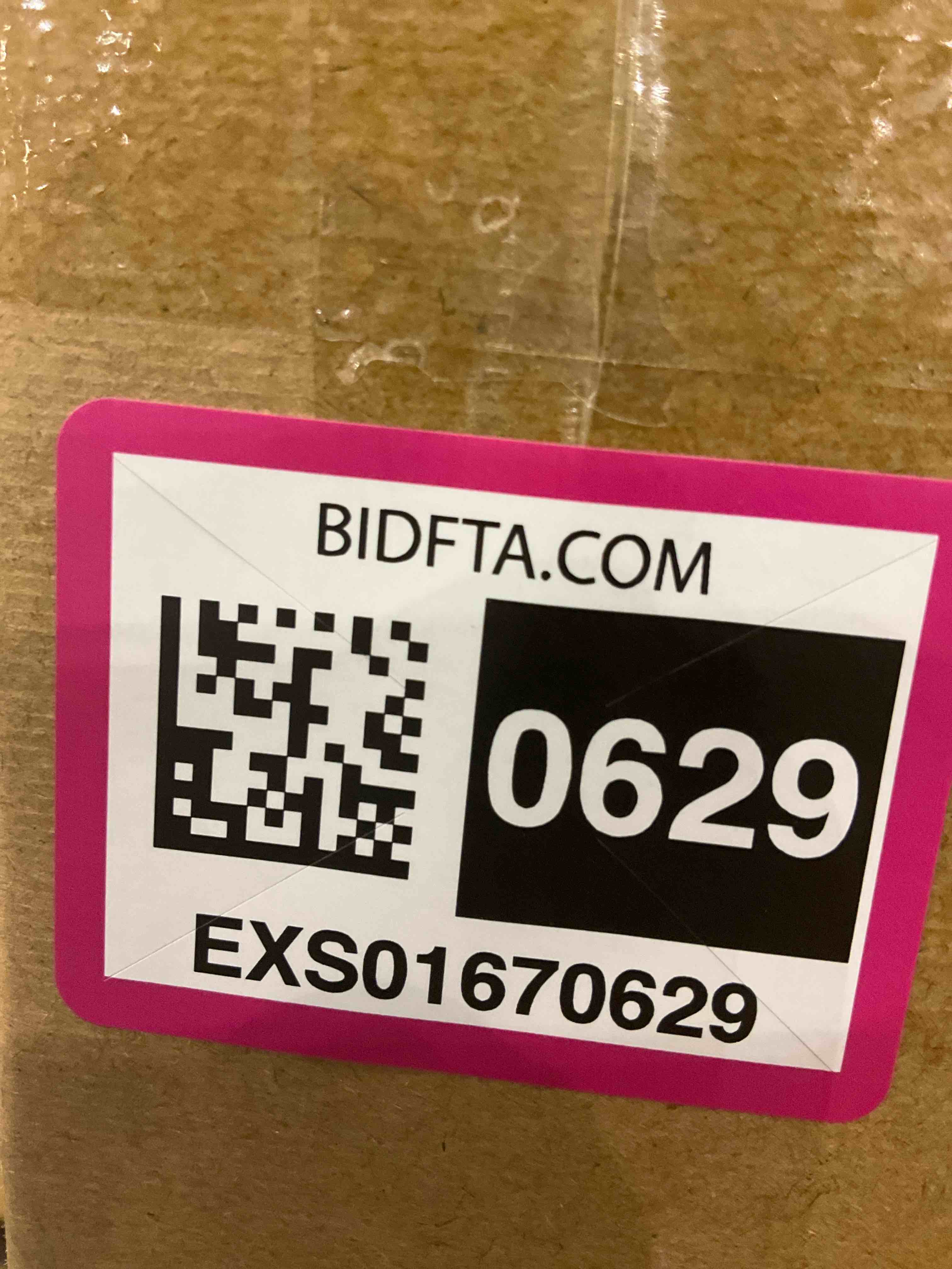 https://s3.amazonaws.com/lotting-images-prod/BargainHunt/EXS01670629_1713789102094.jpeg