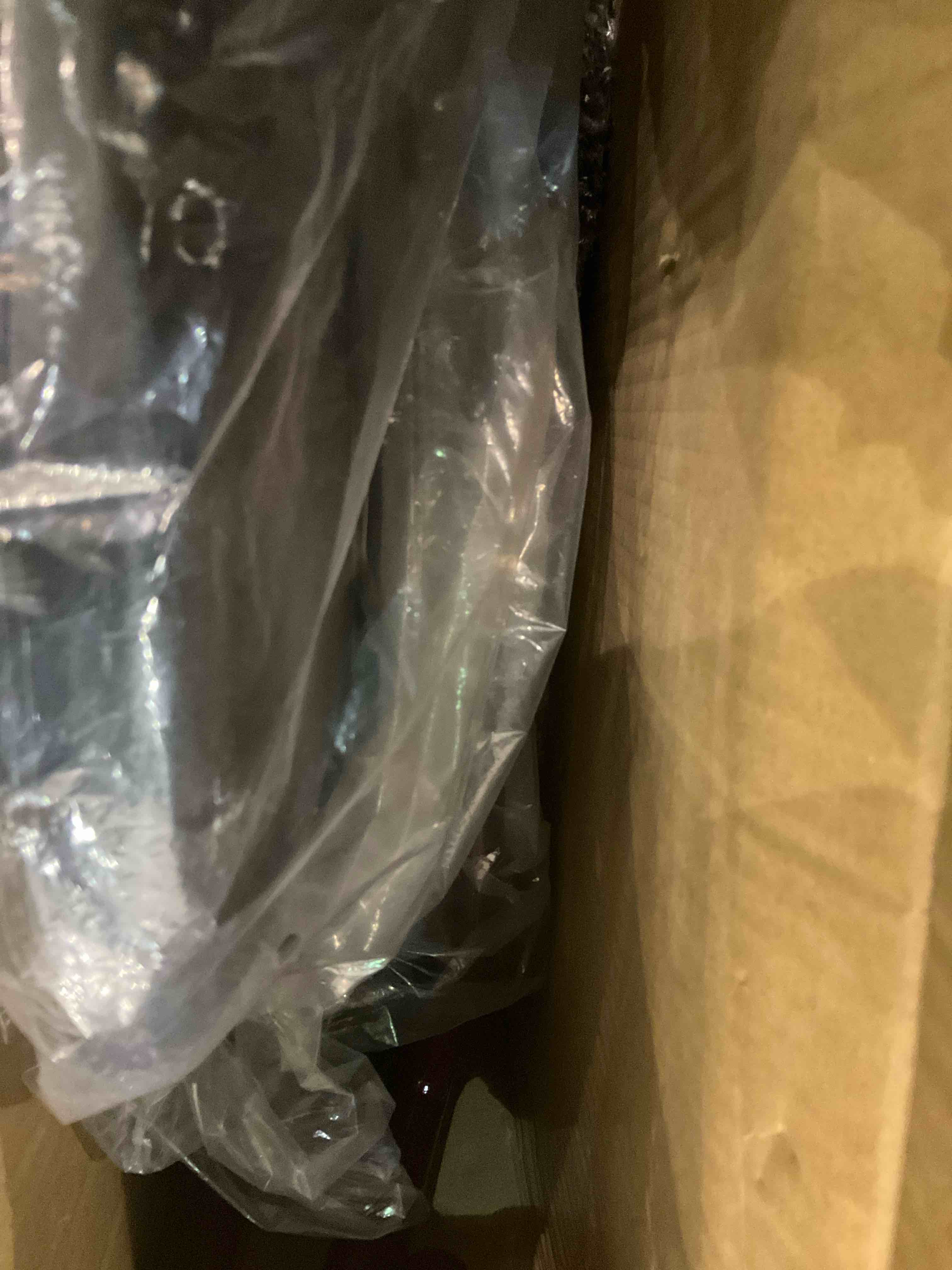 https://s3.amazonaws.com/lotting-images-prod/BargainHunt/EXS01670635_1713790355484.jpeg