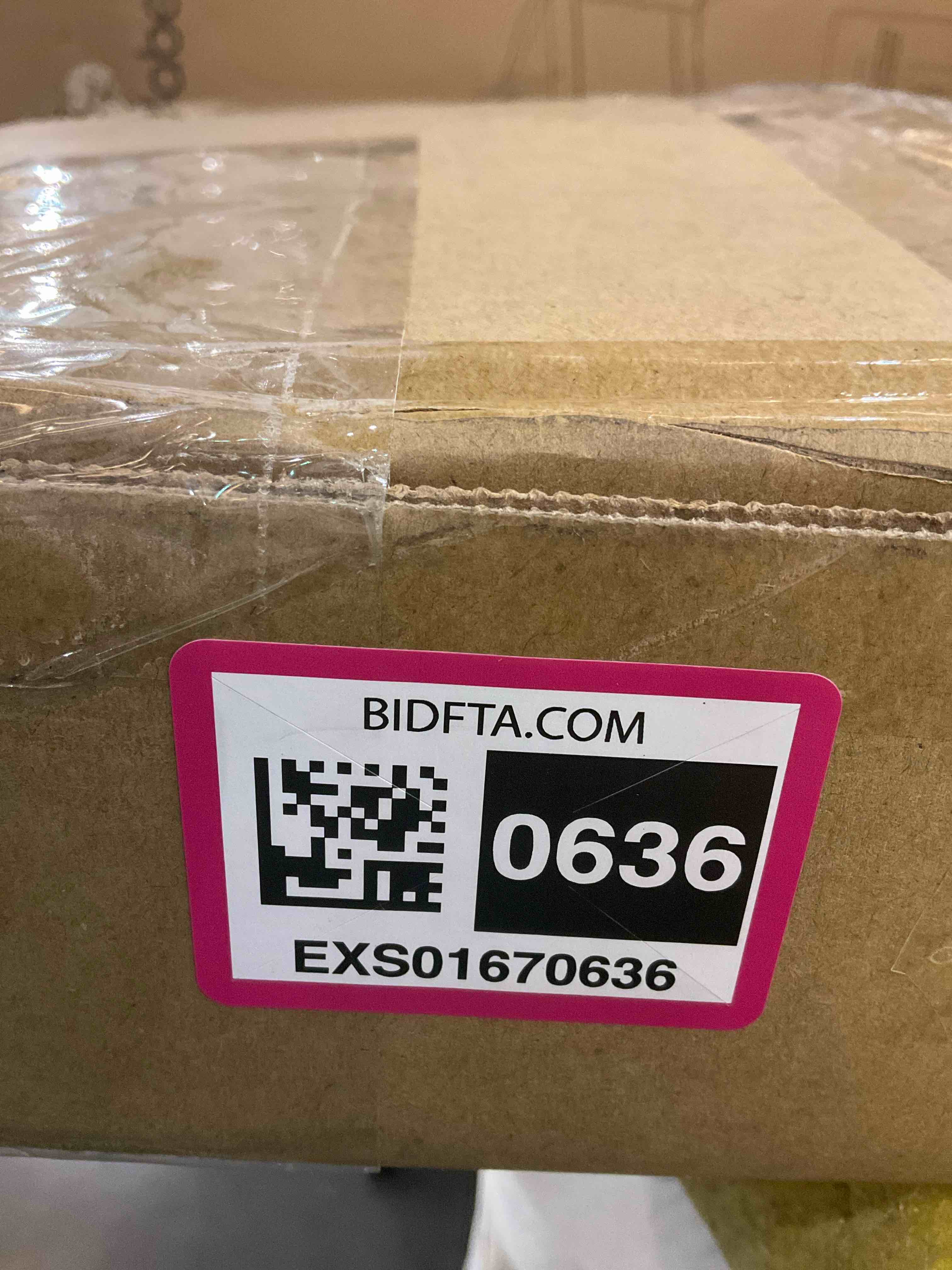 https://s3.amazonaws.com/lotting-images-prod/BargainHunt/EXS01670636_1713792895463.jpeg