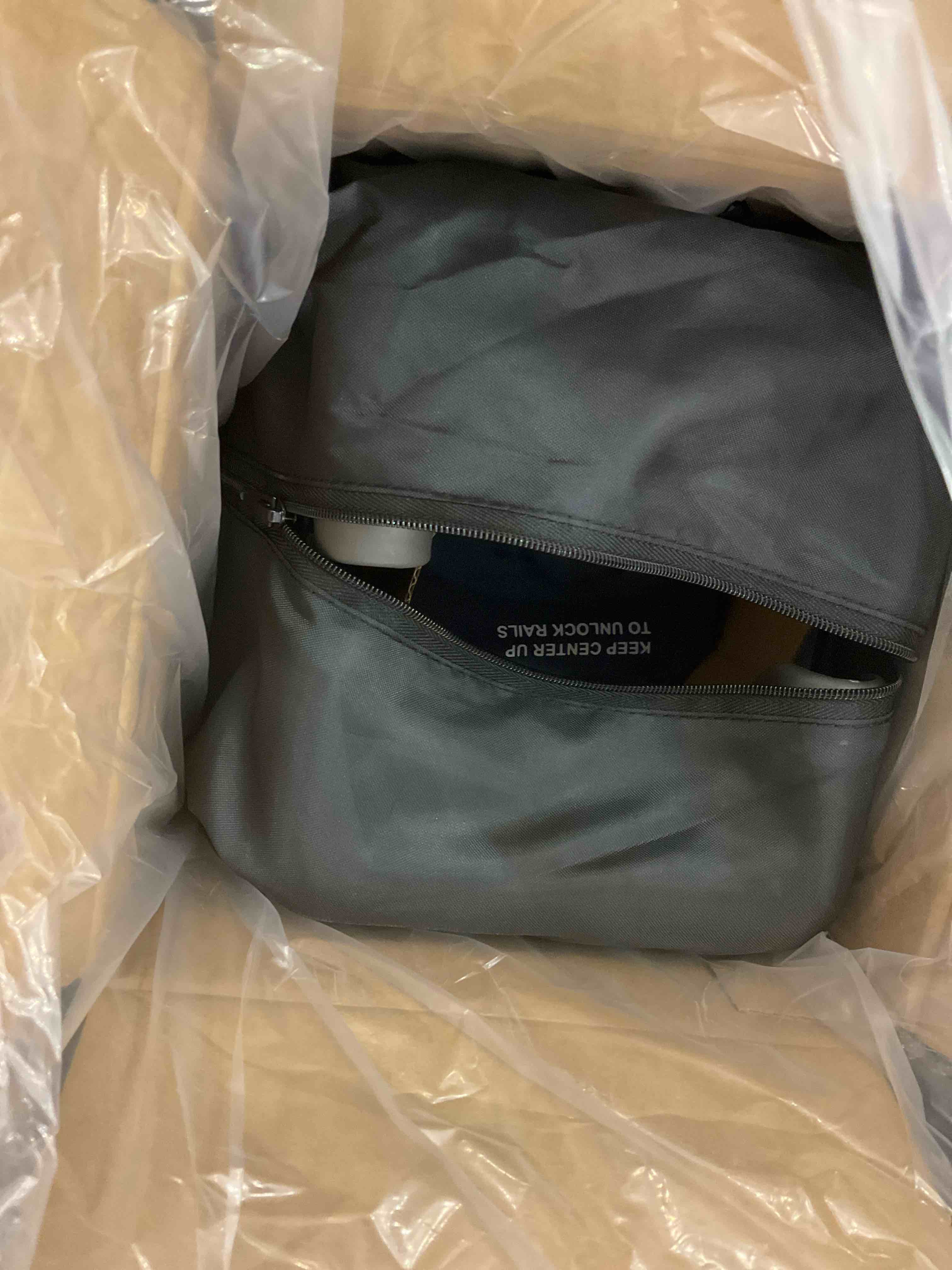https://s3.amazonaws.com/lotting-images-prod/BargainHunt/EXS01670637_1713793319795.jpeg