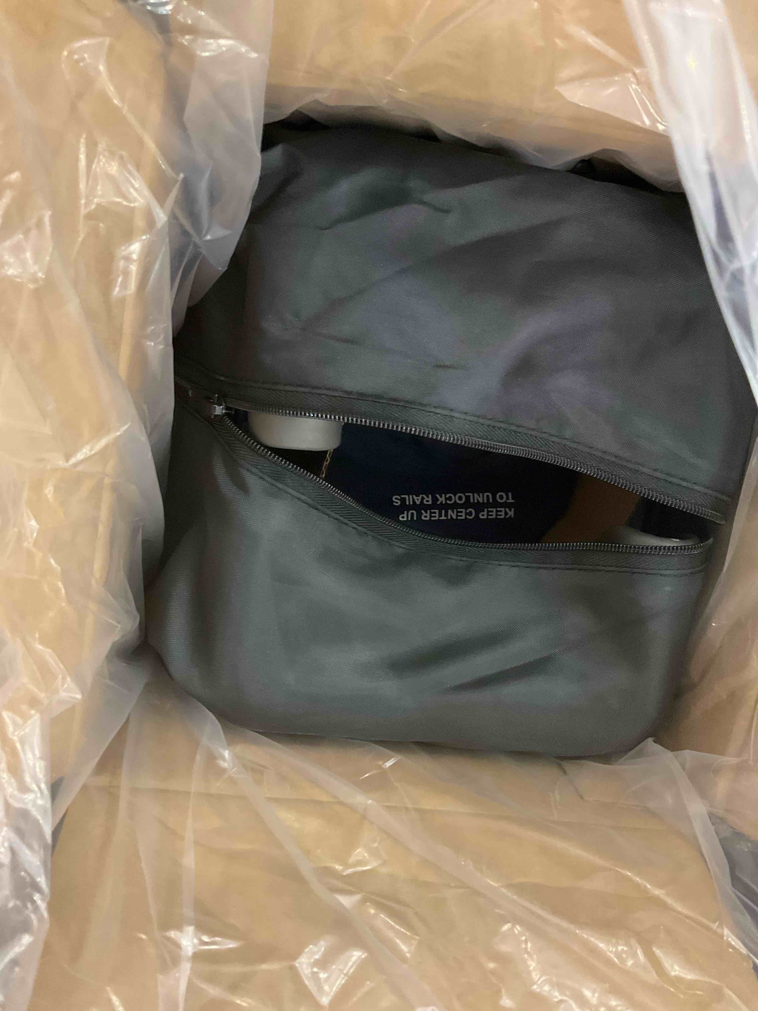 https://s3.amazonaws.com/lotting-images-prod/BargainHunt/EXS01670637_1713793321034.jpeg