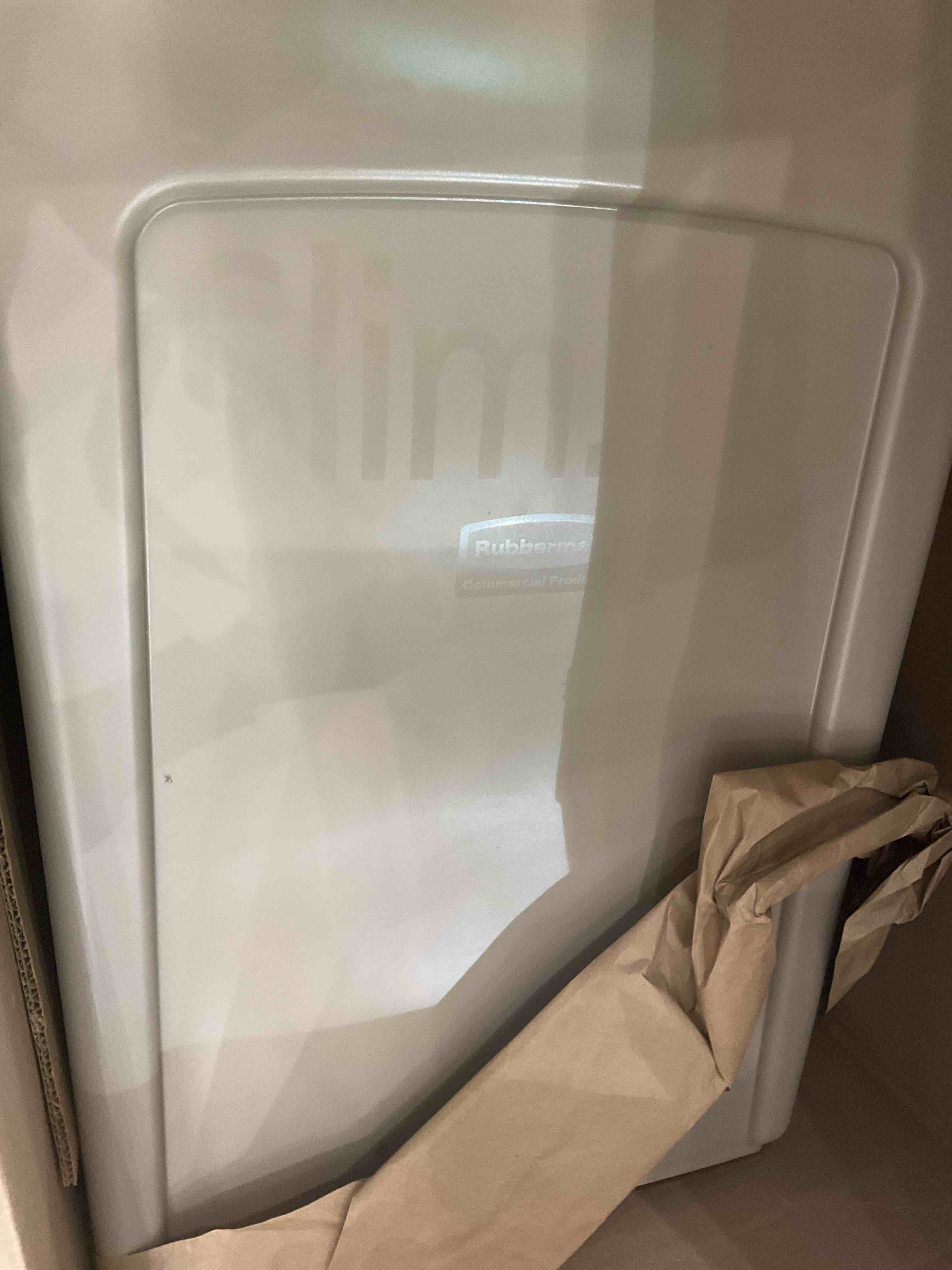 https://s3.amazonaws.com/lotting-images-prod/BargainHunt/EXS01670639_1713793607272.jpeg