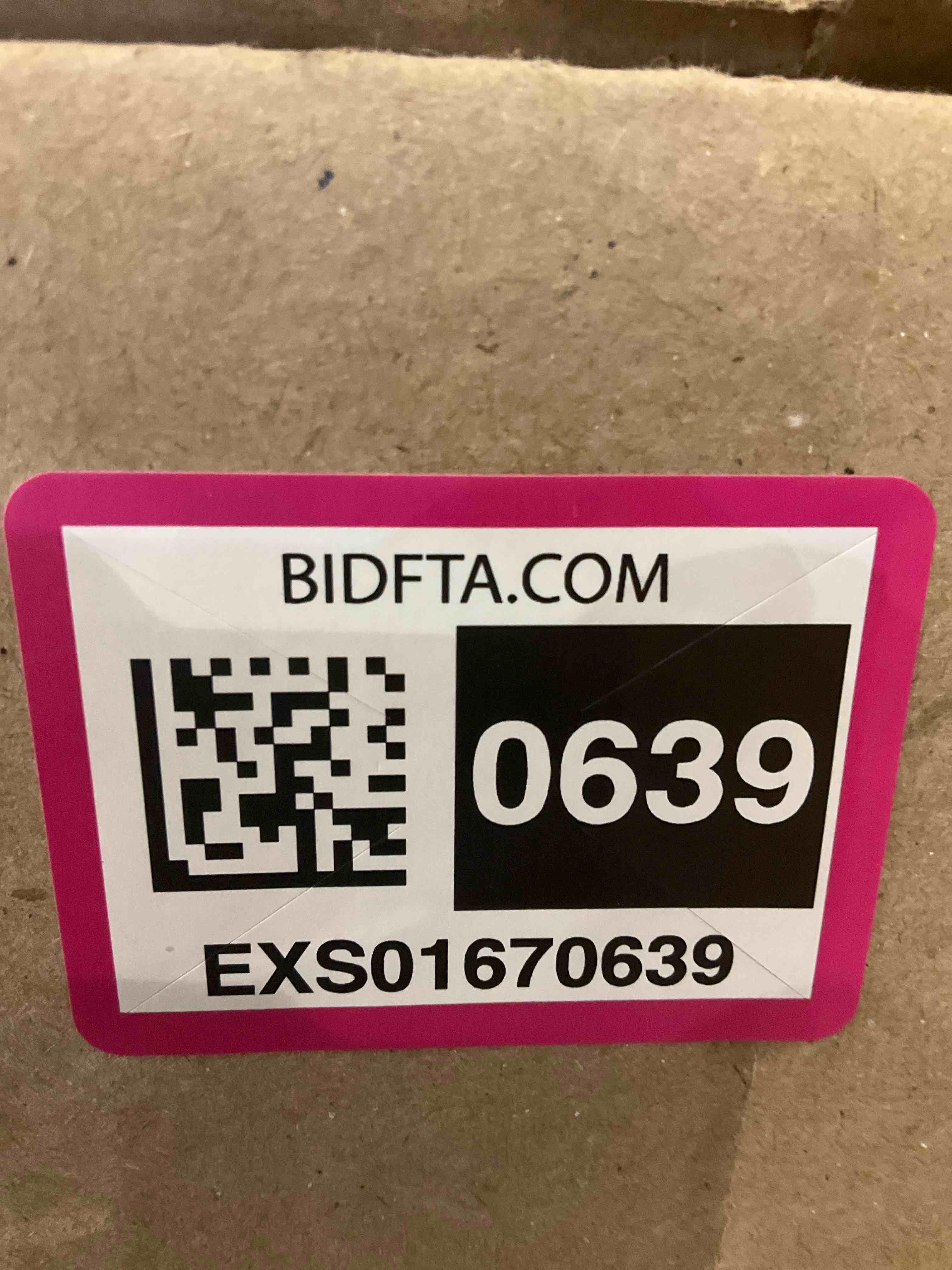 https://s3.amazonaws.com/lotting-images-prod/BargainHunt/EXS01670639_1713793645006.jpeg