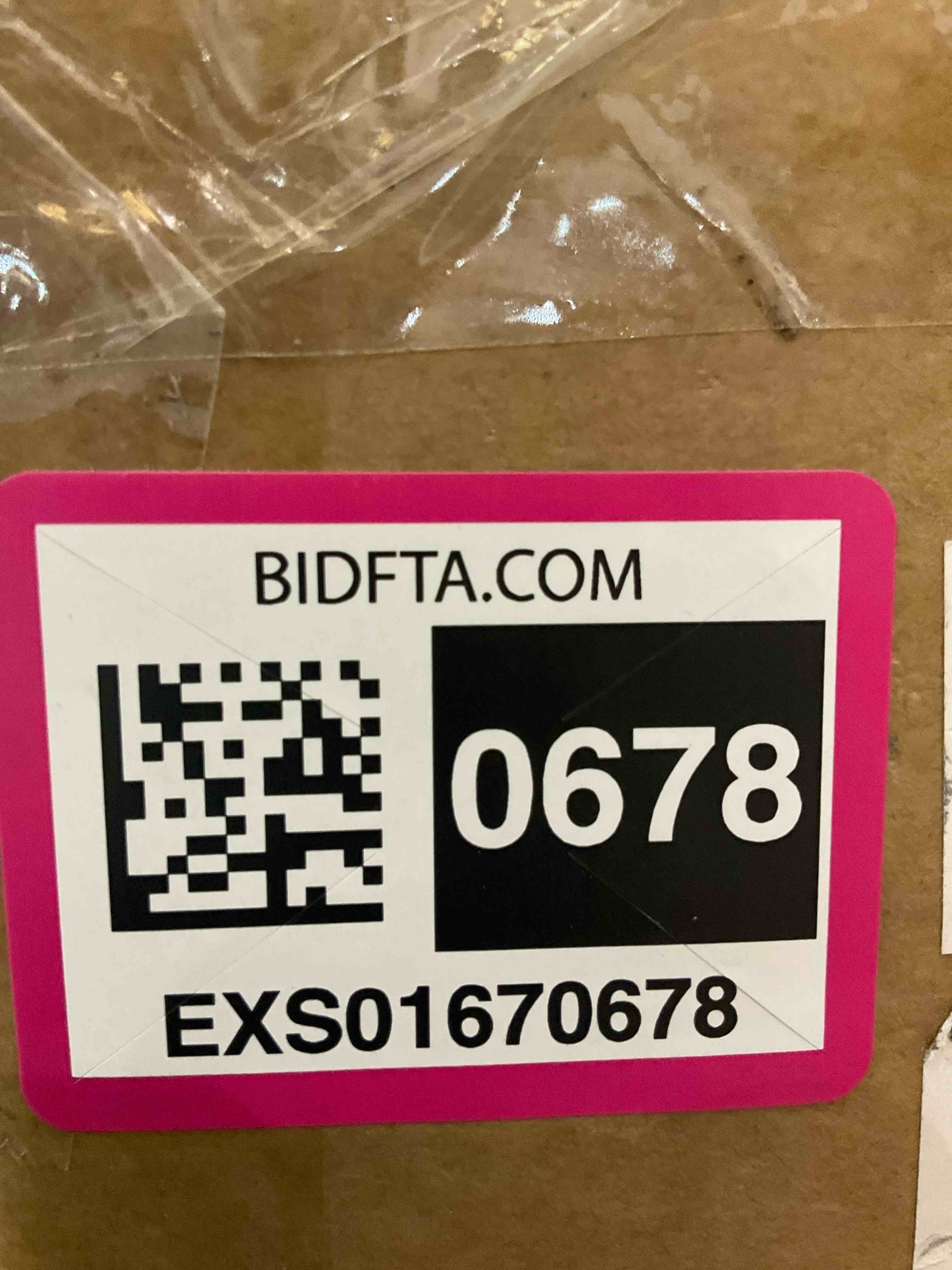 https://s3.amazonaws.com/lotting-images-prod/BargainHunt/EXS01670678_1713806013758.jpeg