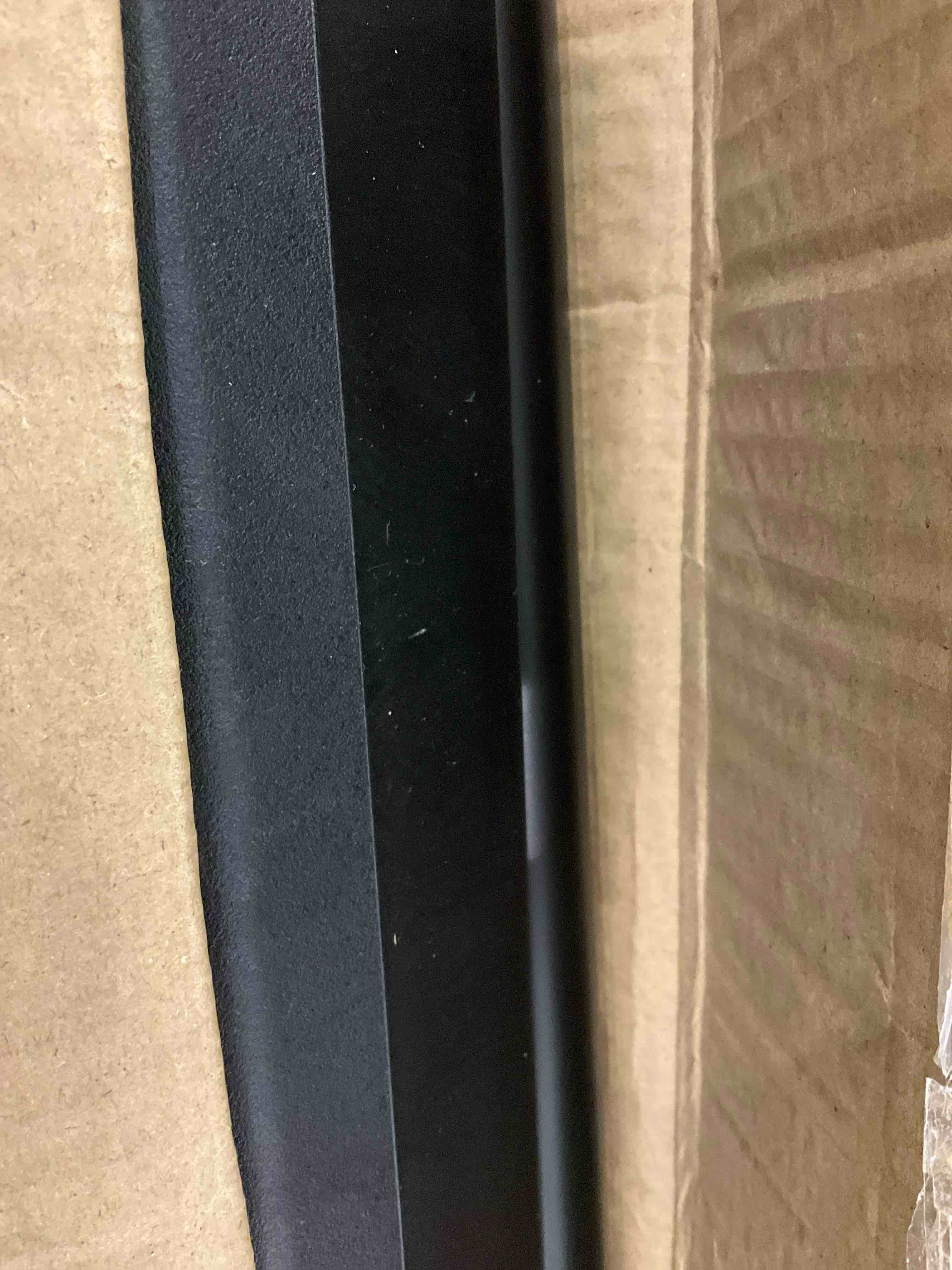 https://s3.amazonaws.com/lotting-images-prod/BargainHunt/EXS01670815_1713961609730.jpeg