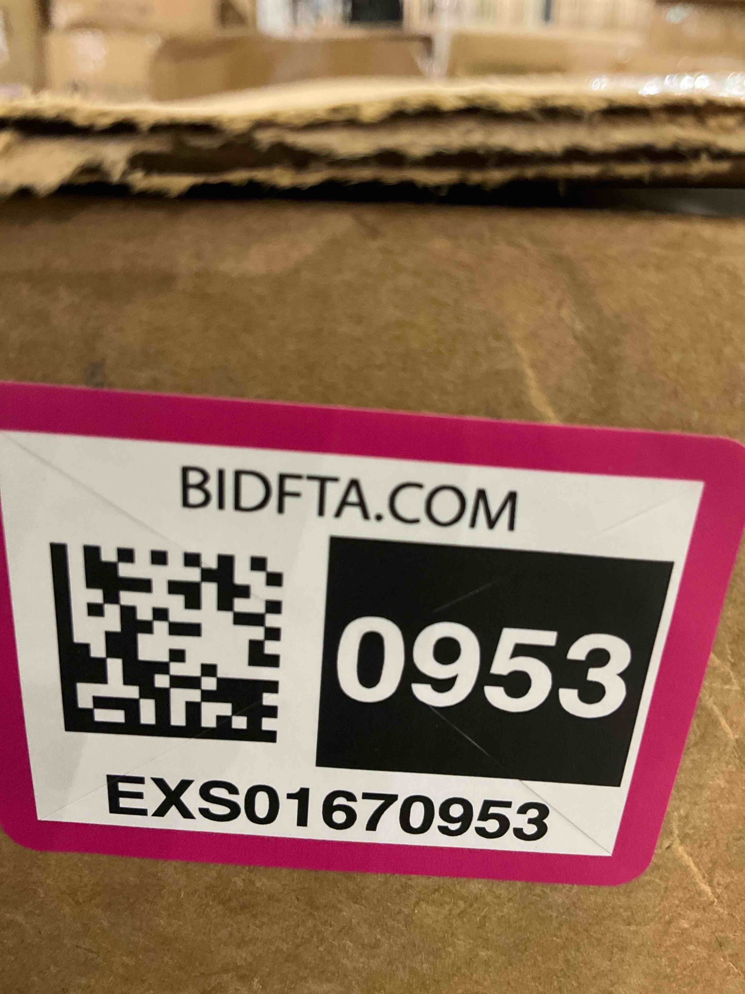 https://s3.amazonaws.com/lotting-images-prod/BargainHunt/EXS01670953_1714055377278.jpeg