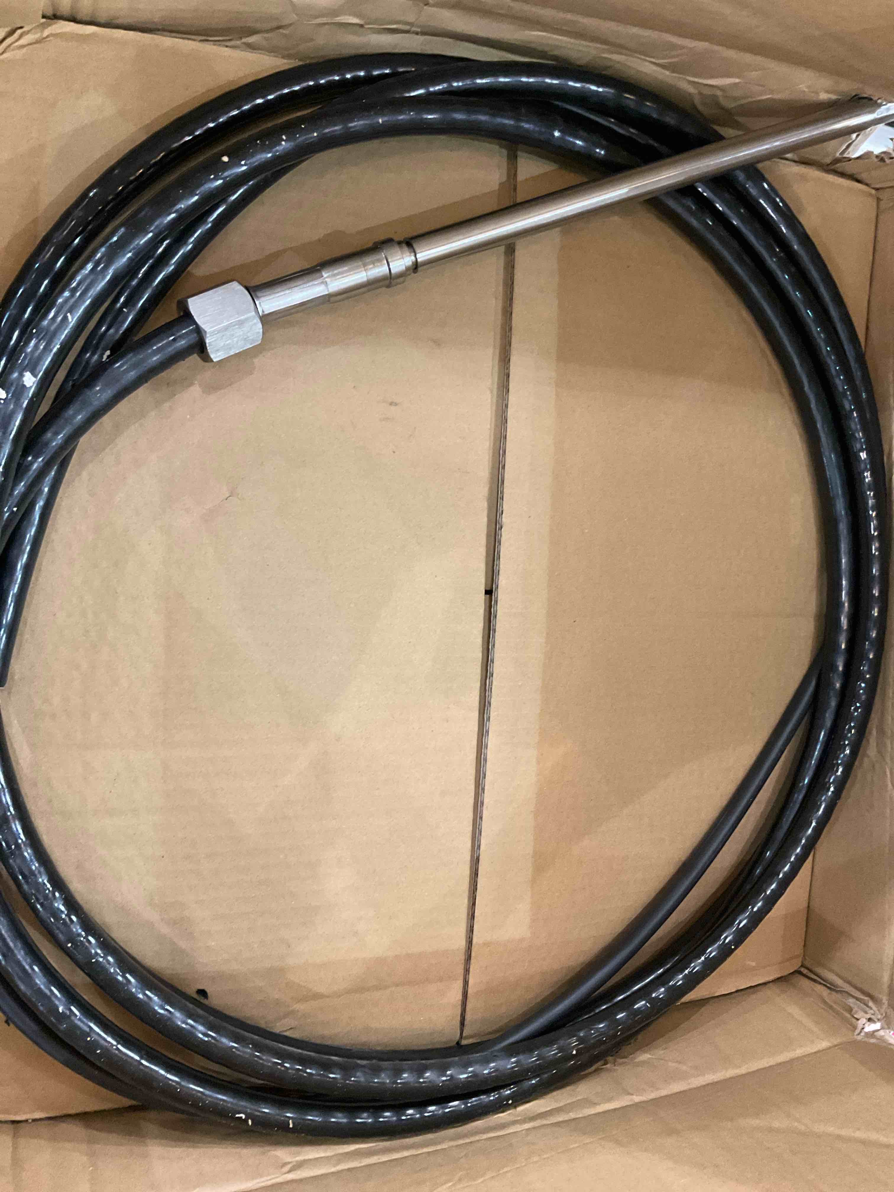 https://s3.amazonaws.com/lotting-images-prod/BargainHunt/EXS01670968_1714058726914.jpeg