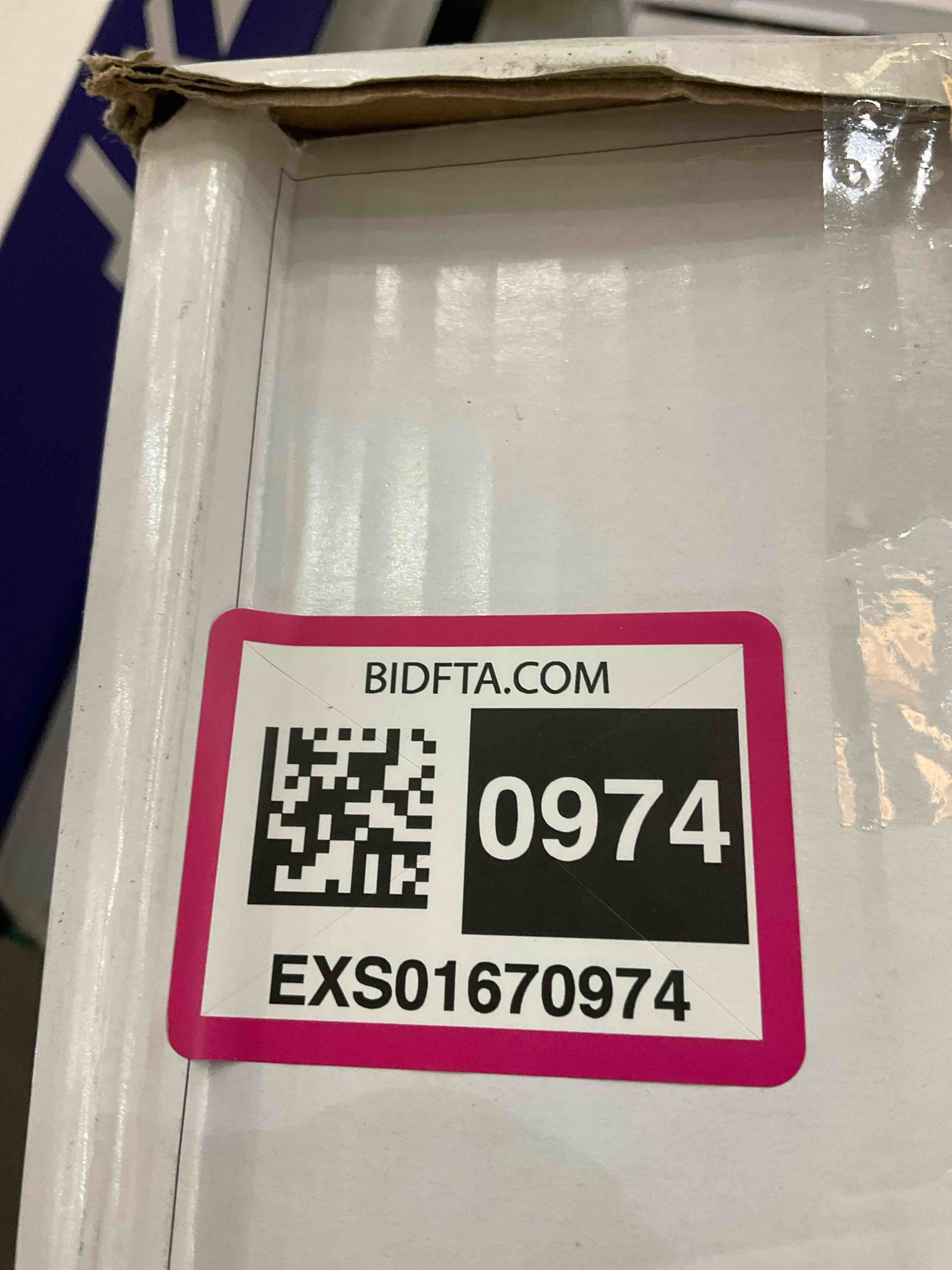 https://s3.amazonaws.com/lotting-images-prod/BargainHunt/EXS01670974_1714063649896.jpeg