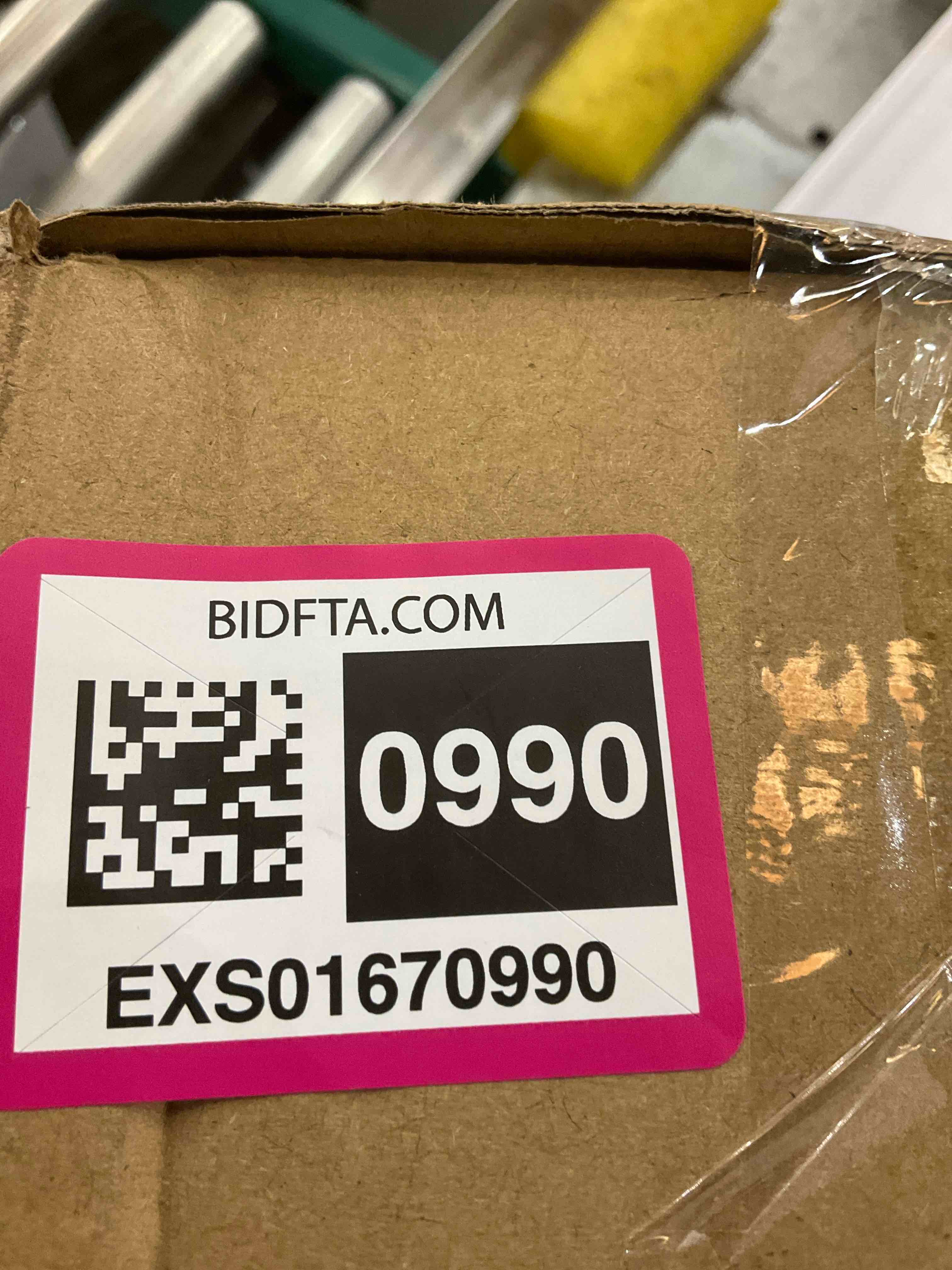 https://s3.amazonaws.com/lotting-images-prod/BargainHunt/EXS01670990_1714065963512.jpeg