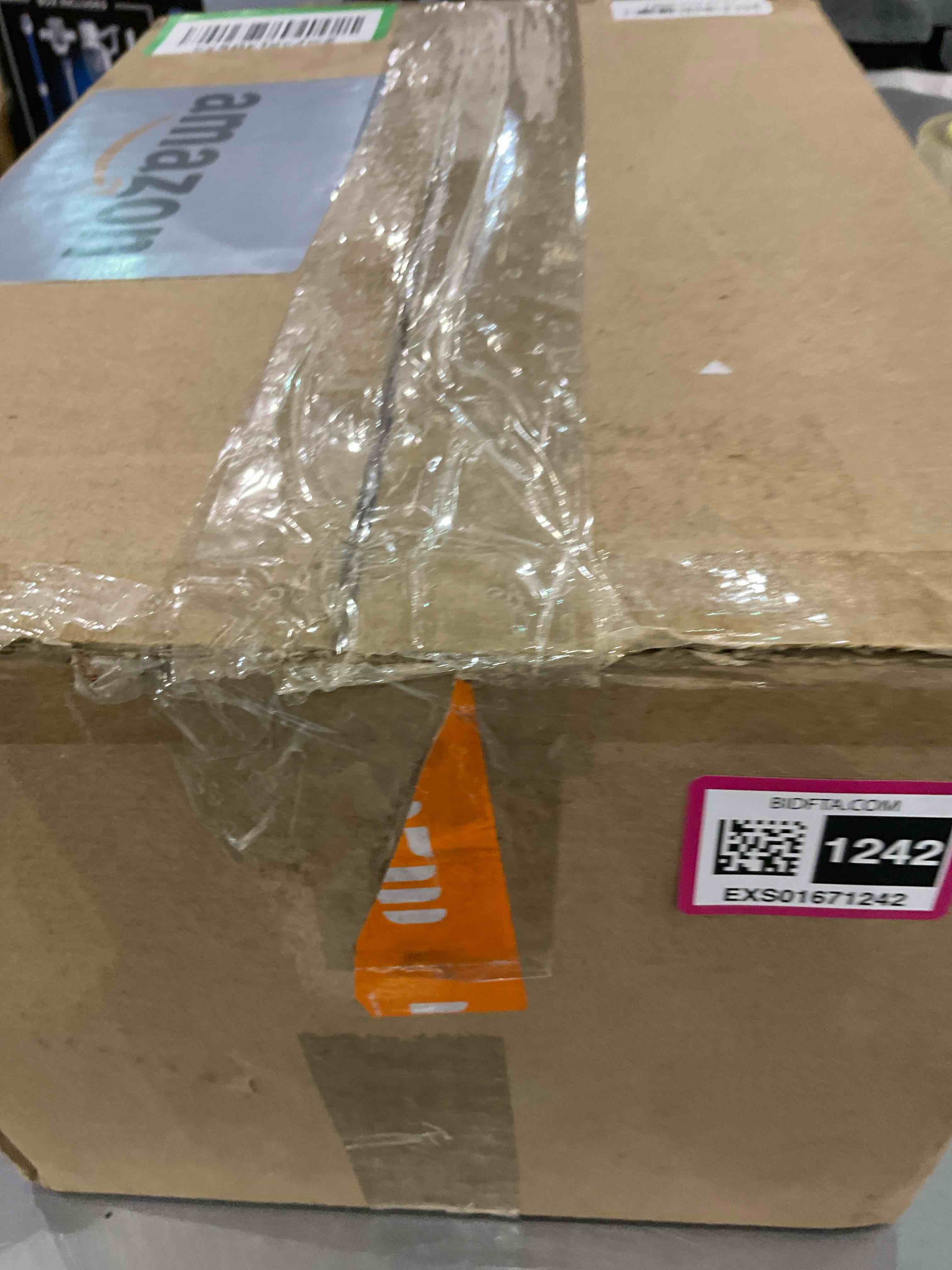 https://s3.amazonaws.com/lotting-images-prod/BargainHunt/EXS01671242_1715774329612.jpeg