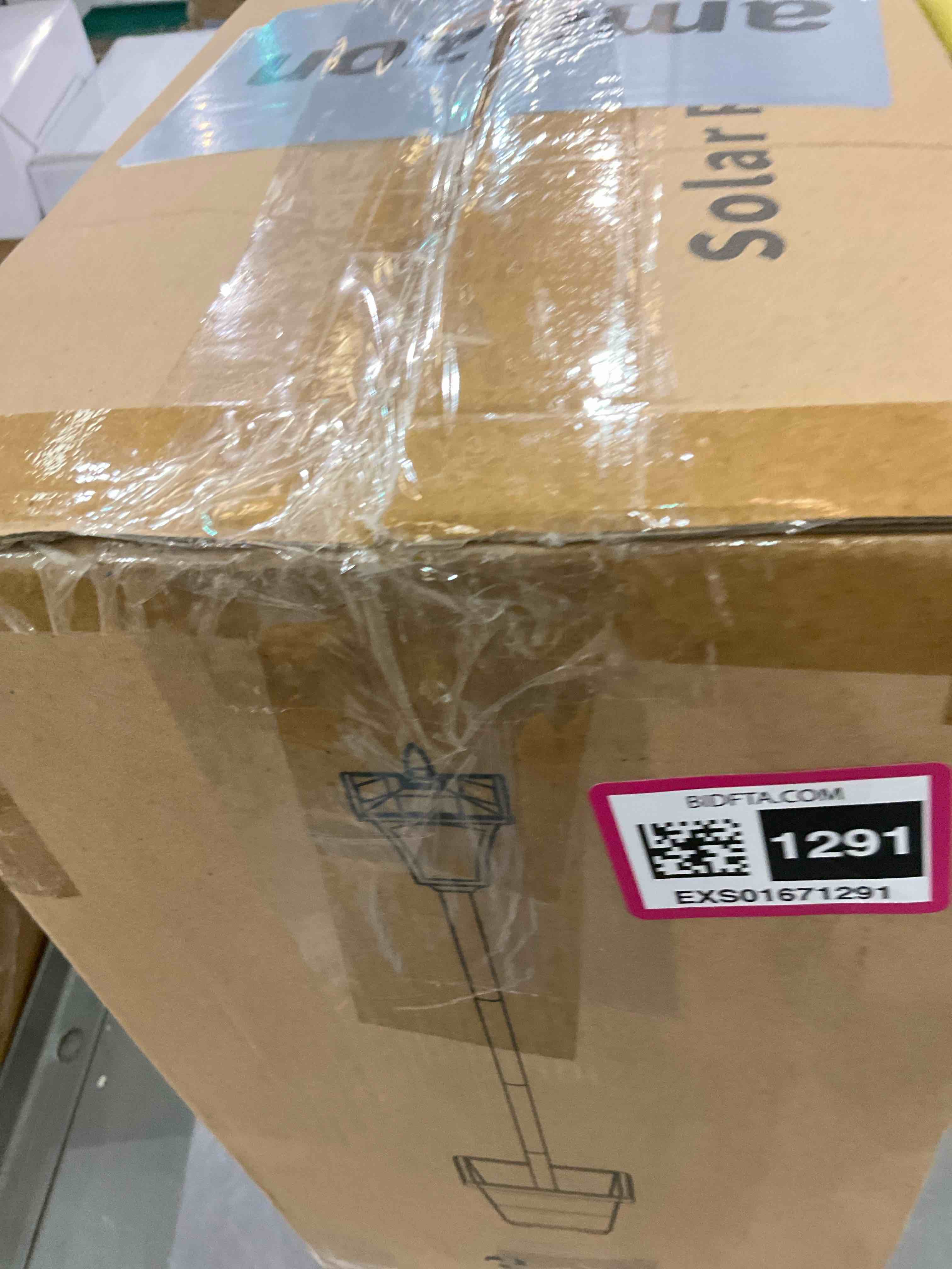 https://s3.amazonaws.com/lotting-images-prod/BargainHunt/EXS01671291_1715783638009.jpeg