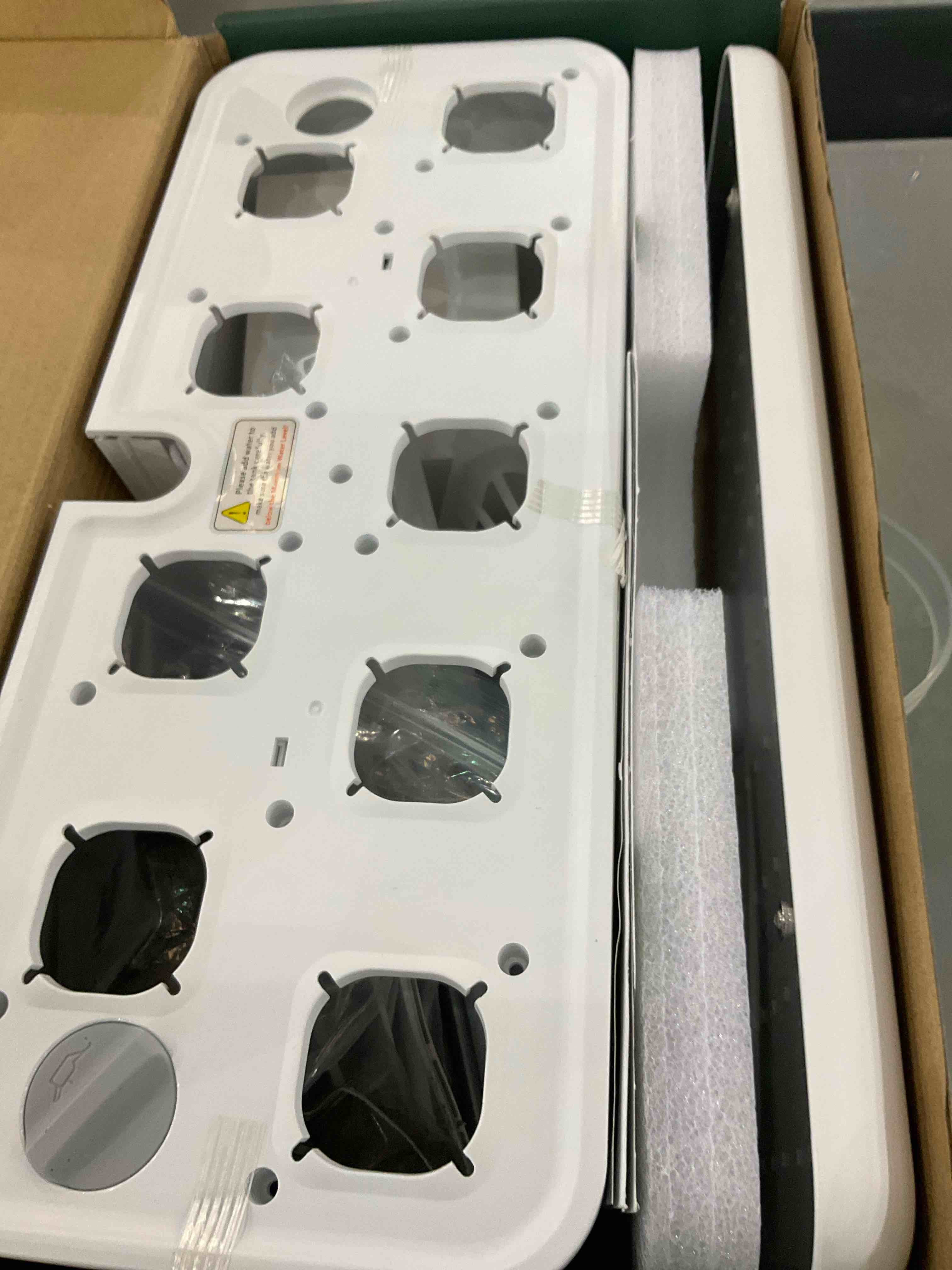 https://s3.amazonaws.com/lotting-images-prod/BargainHunt/EXS01671339_1715791747172.jpeg