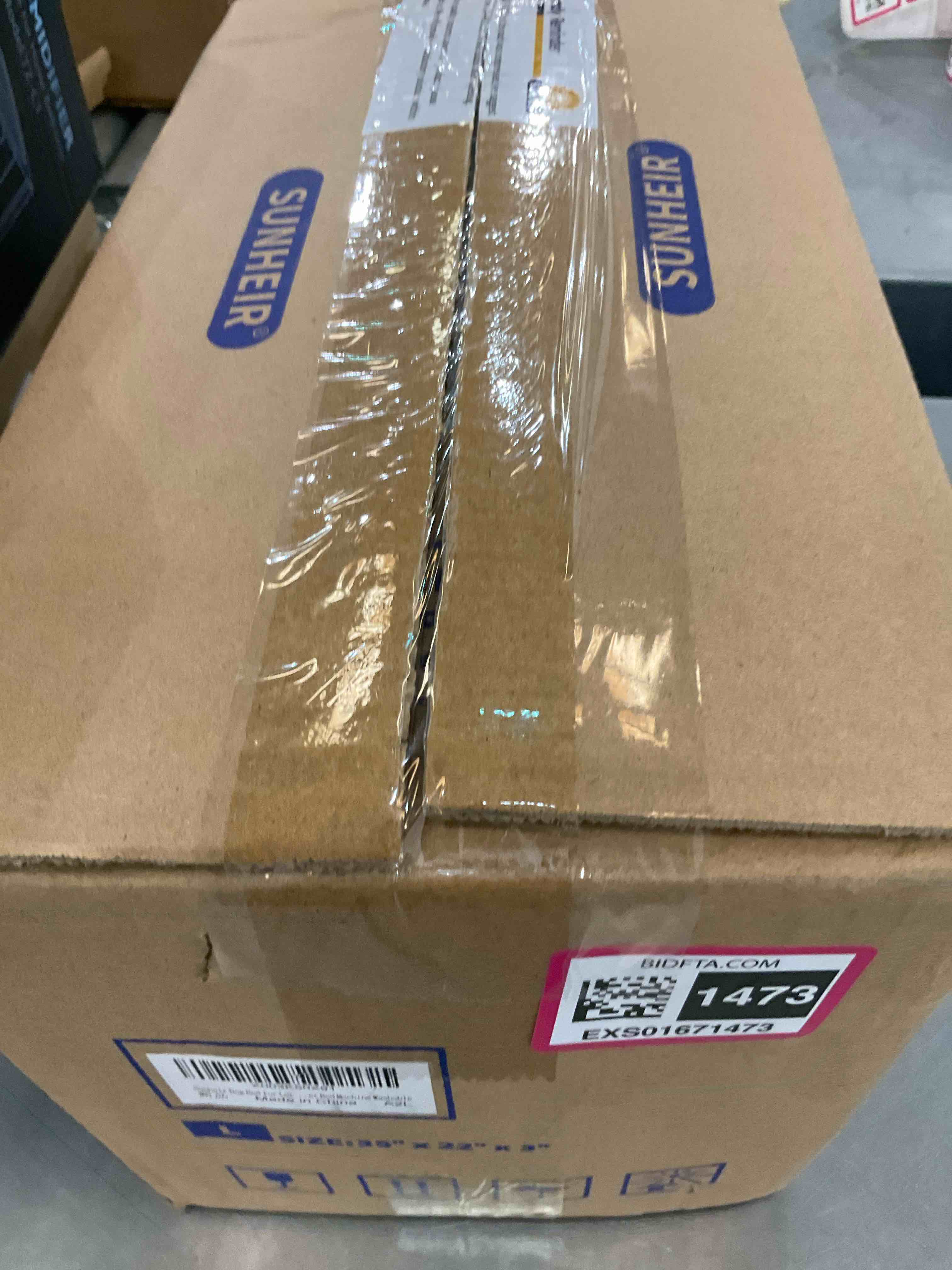 https://s3.amazonaws.com/lotting-images-prod/BargainHunt/EXS01671473_1715880716677.jpeg