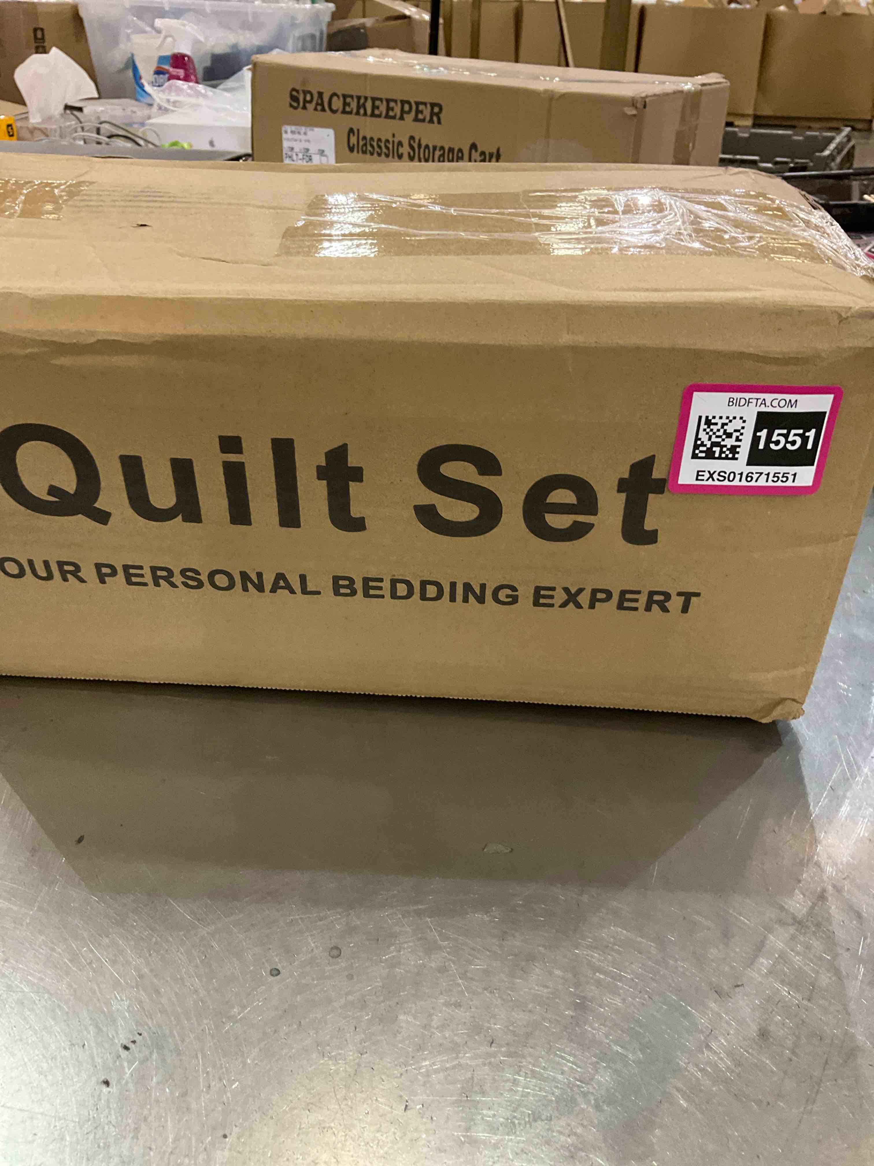 https://s3.amazonaws.com/lotting-images-prod/BargainHunt/EXS01671551_1713376149519.jpeg