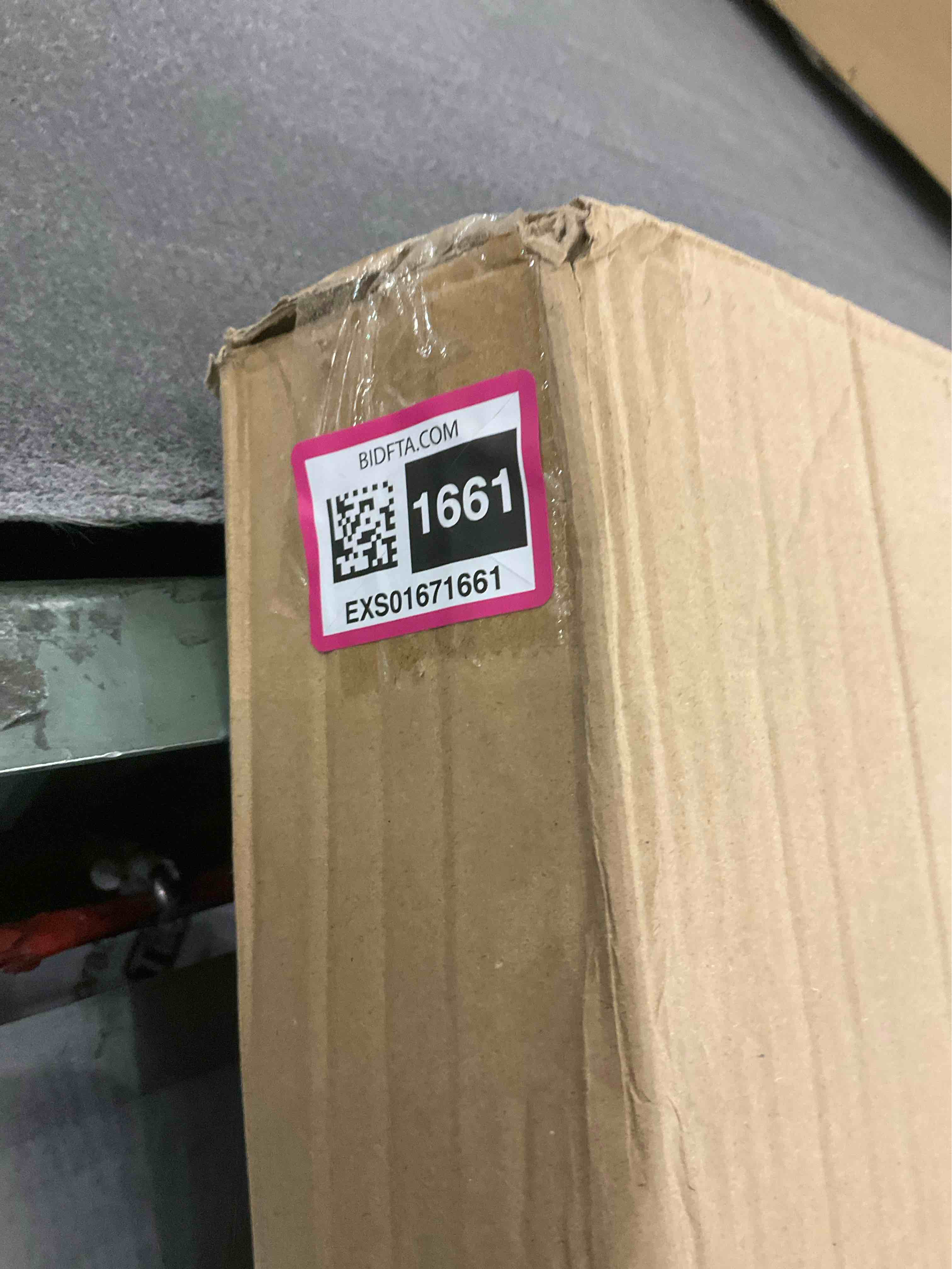 https://s3.amazonaws.com/lotting-images-prod/BargainHunt/EXS01671661_1713450053005.jpeg