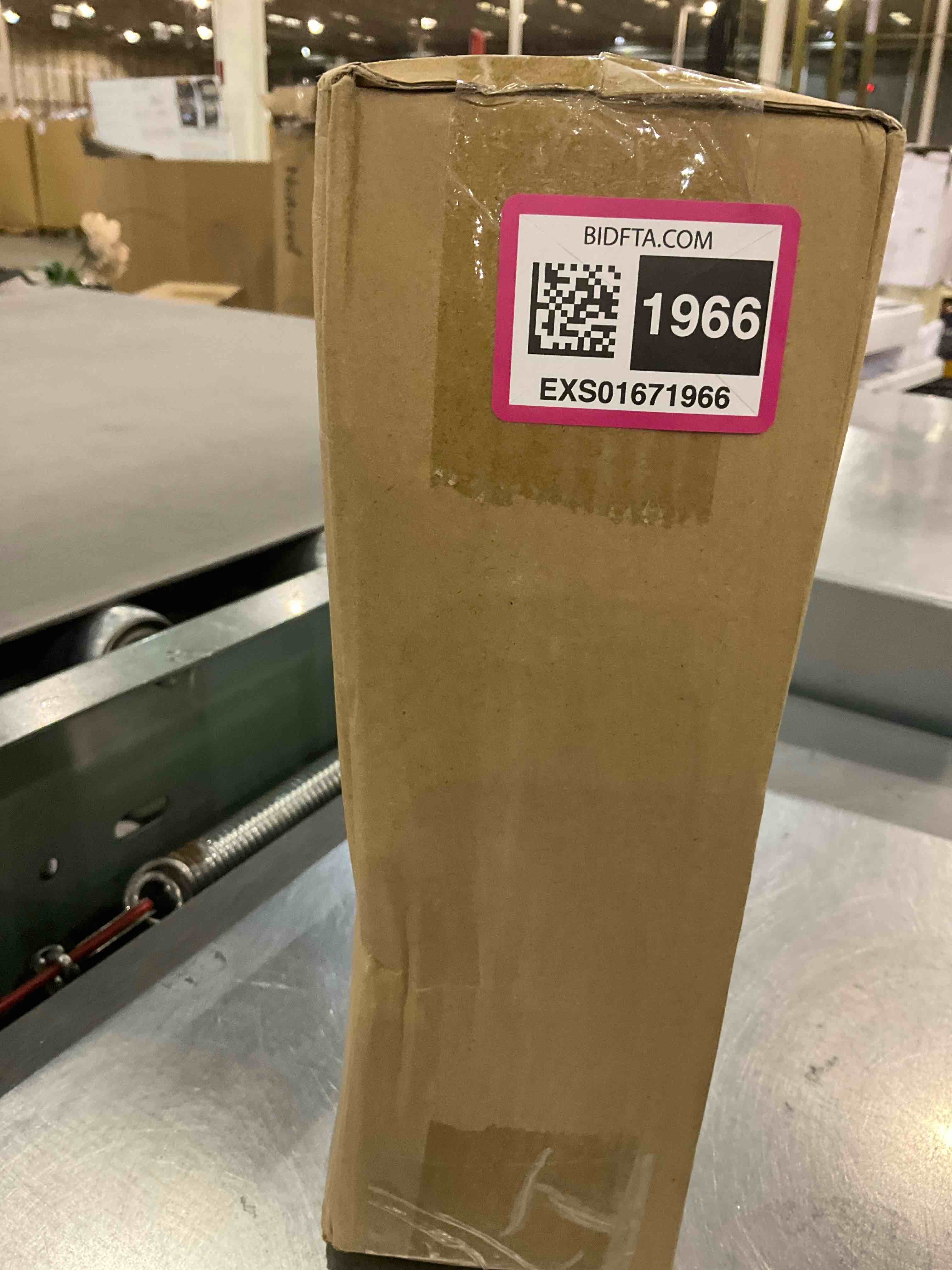 https://s3.amazonaws.com/lotting-images-prod/BargainHunt/EXS01671966_1713788273332.jpeg
