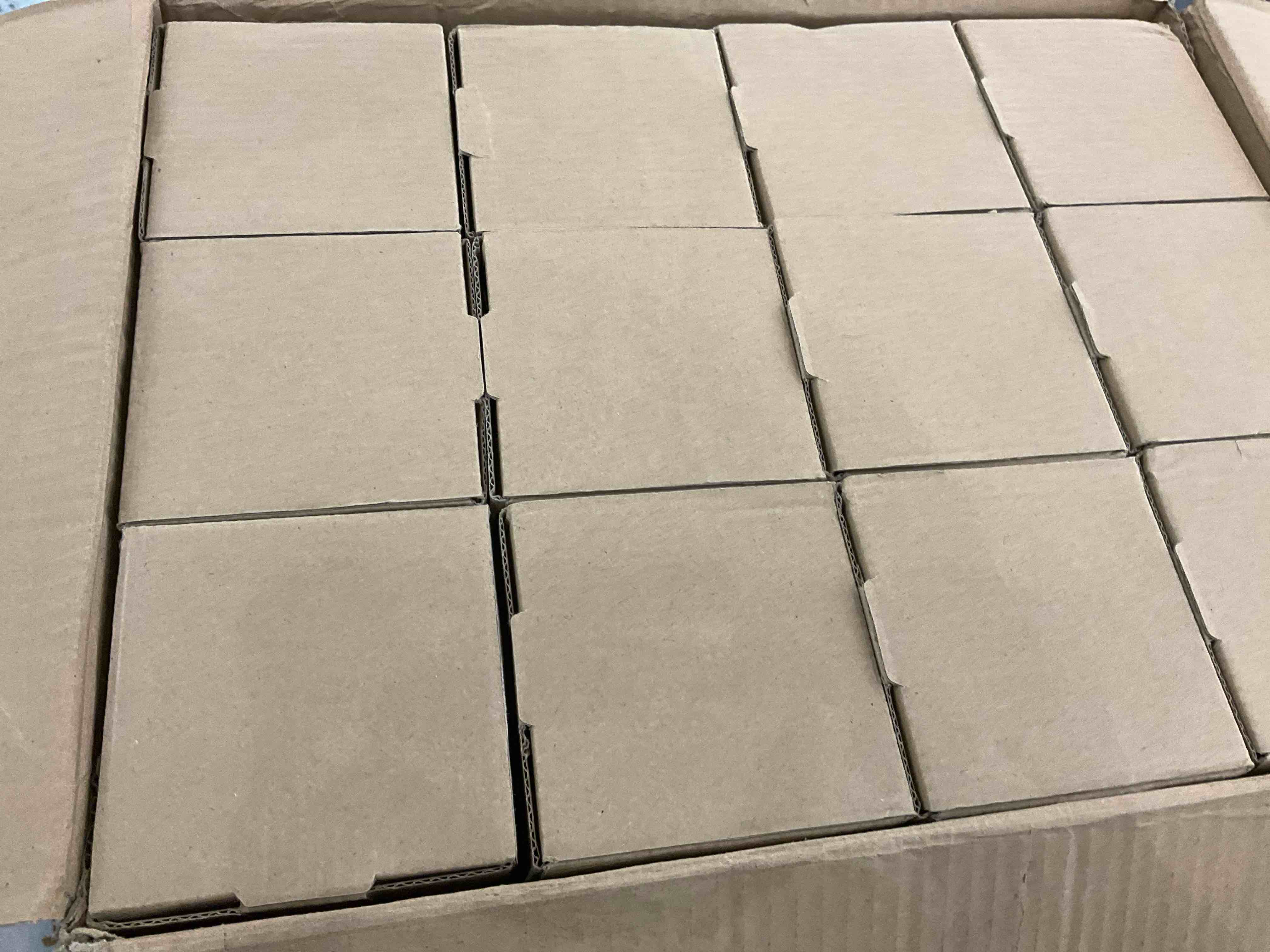 https://s3.amazonaws.com/lotting-images-prod/BargainHunt/EXS01672013_1713375559638.jpeg