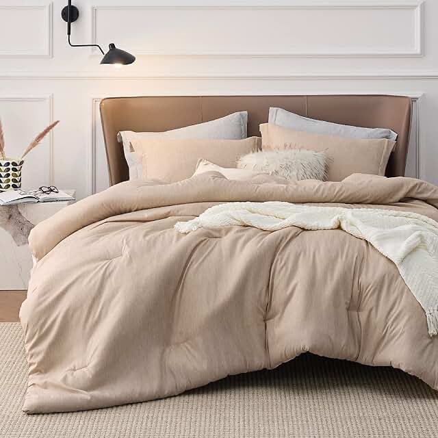 Bedsure King Comforter Set - Warm Sand Comforter King Size, Soft Bedding for All Seasons, Cationic Dyed Bedding Set, 3 Pieces, 1 Comforter (102"x90") and 2 Pillow Shams (20"x36"+2")