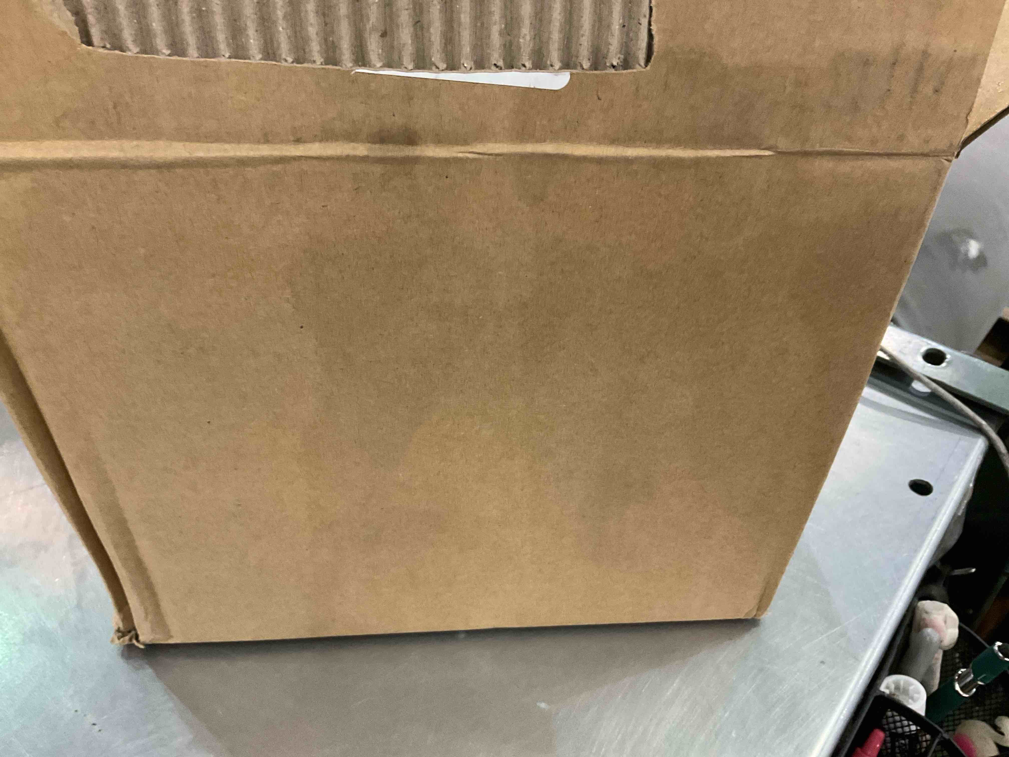 https://s3.amazonaws.com/lotting-images-prod/BargainHunt/EXS01672362_1713793556761.jpeg