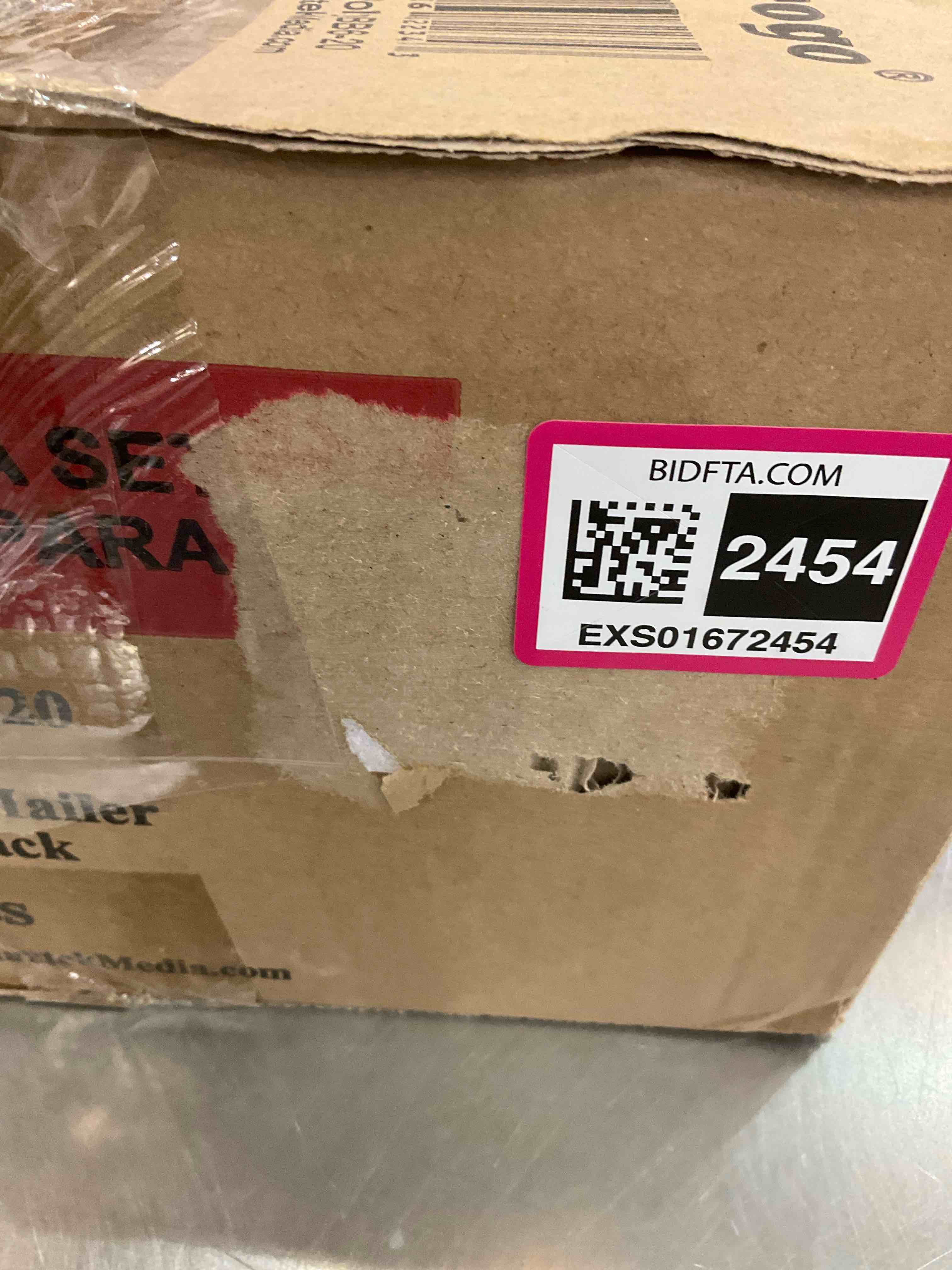 https://s3.amazonaws.com/lotting-images-prod/BargainHunt/EXS01672454_1713811151147.jpeg