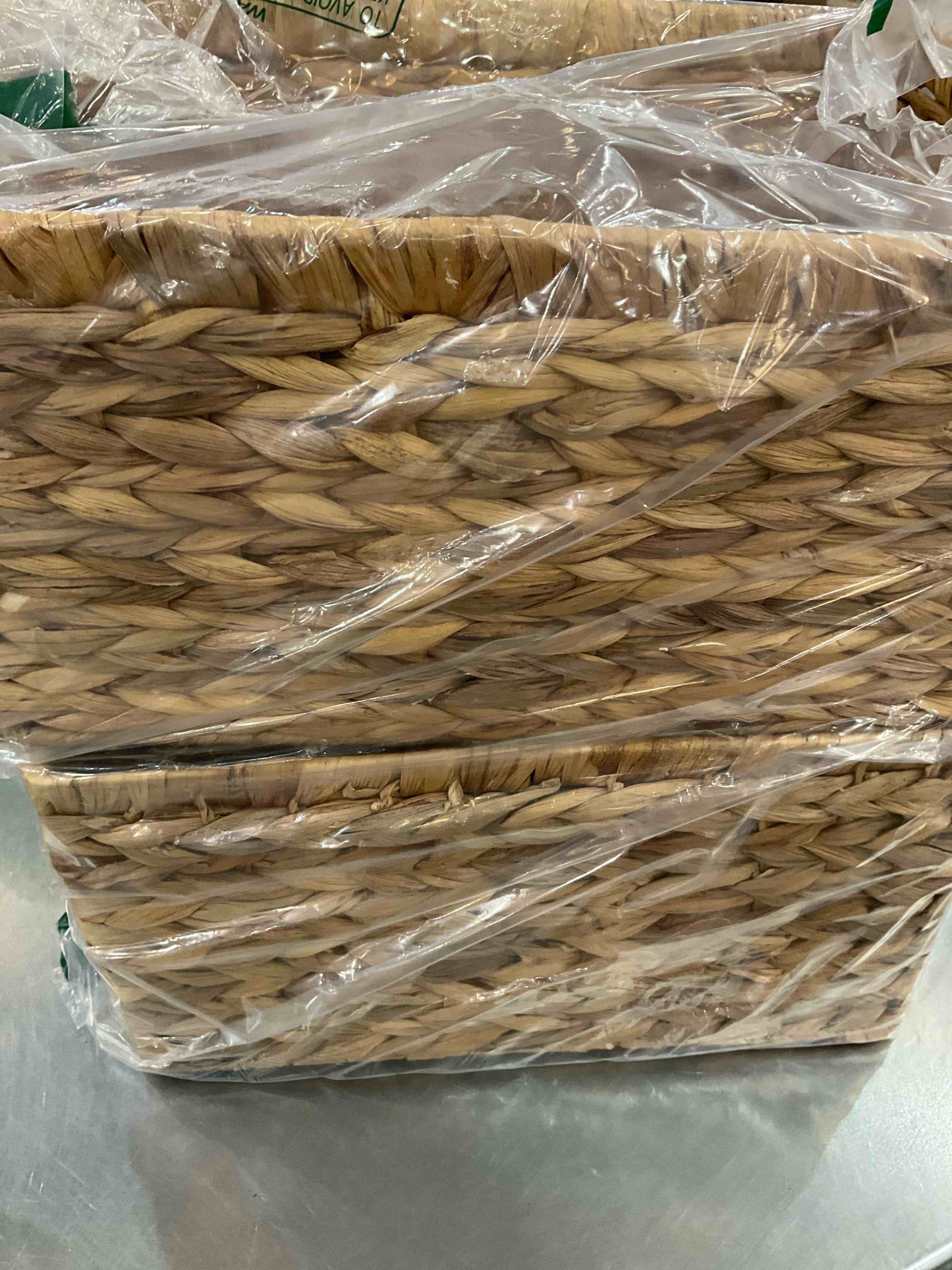 https://s3.amazonaws.com/lotting-images-prod/BargainHunt/EXS01672463_1713812181404.jpeg