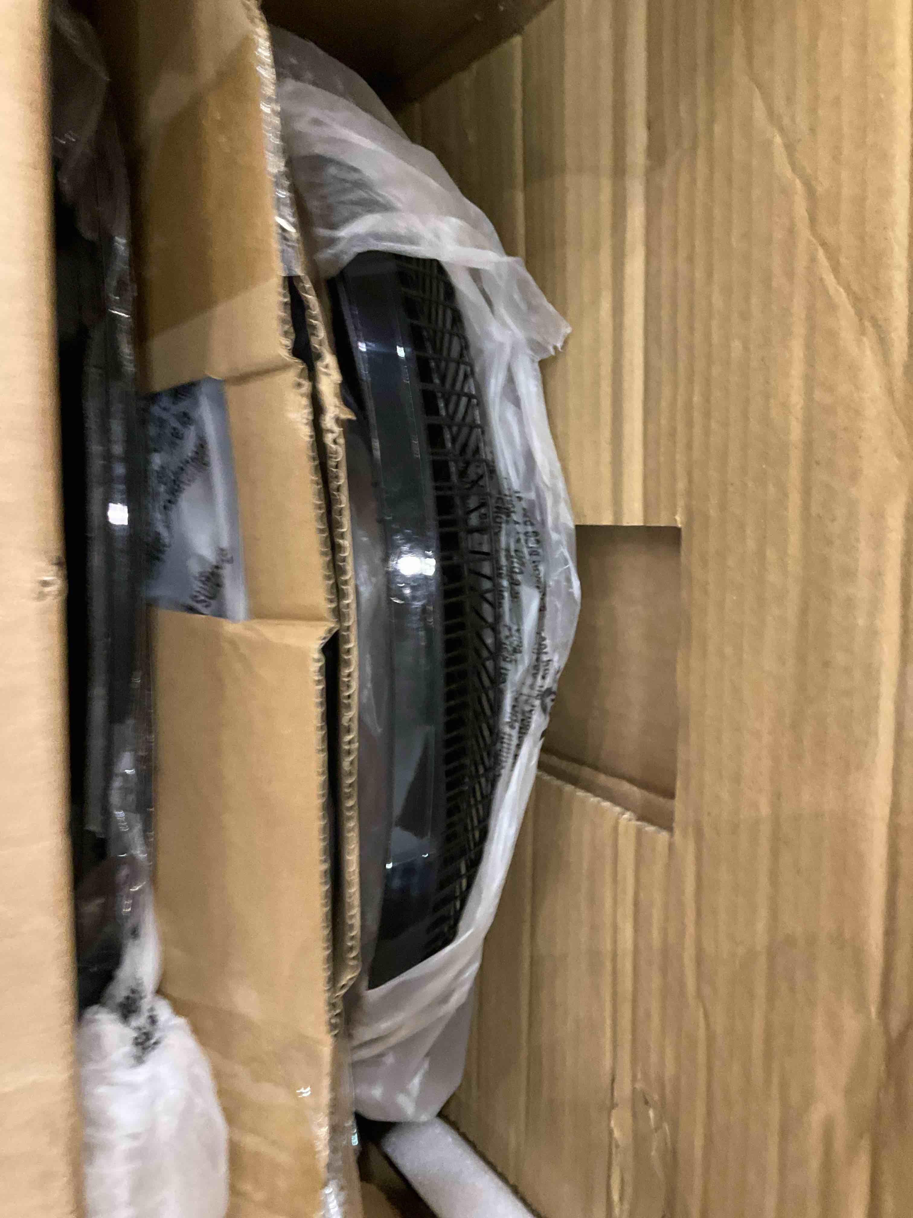 https://s3.amazonaws.com/lotting-images-prod/BargainHunt/EXS01672676_1715879606822.jpeg